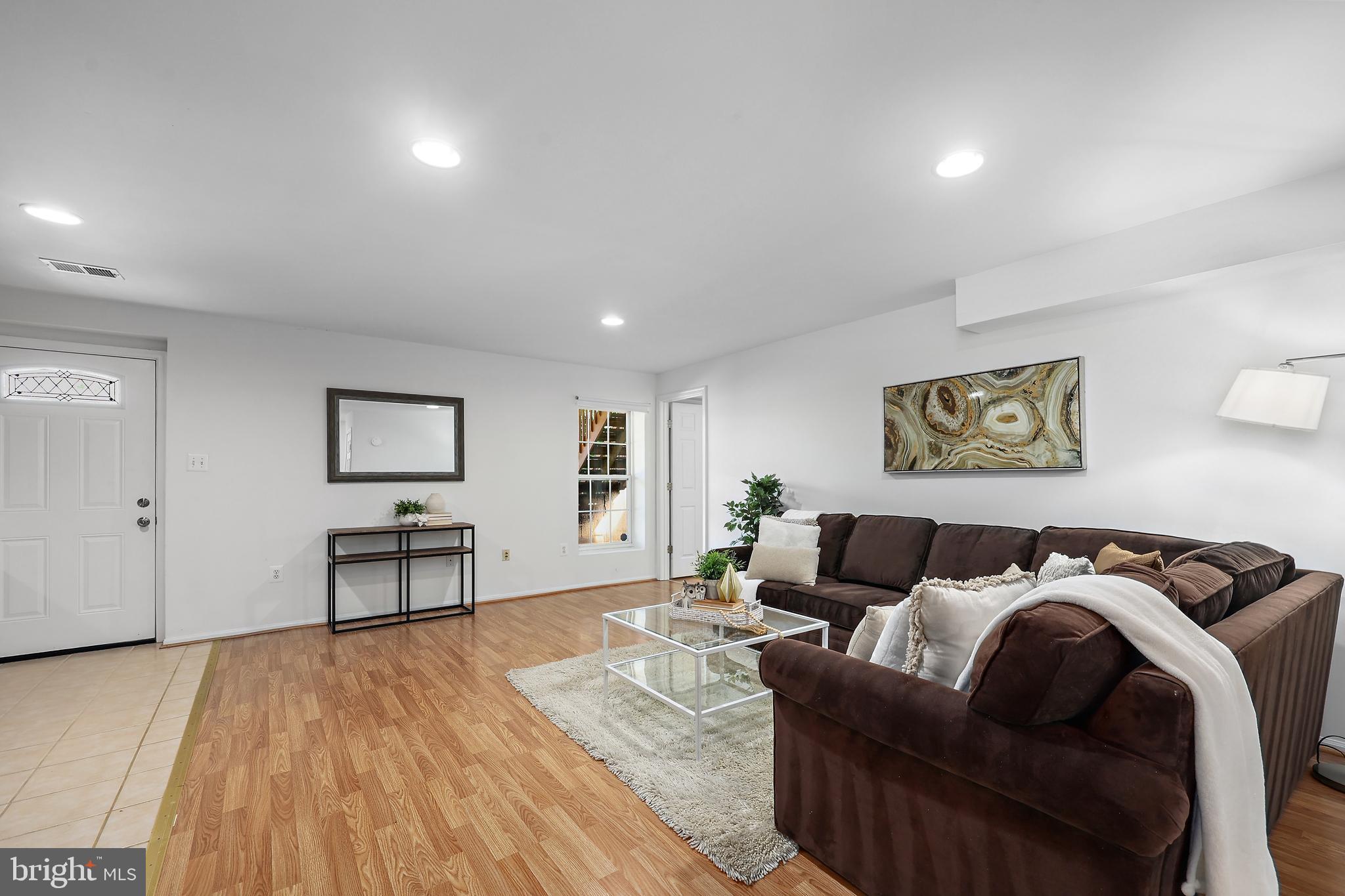 APPLE GROVE - Residential