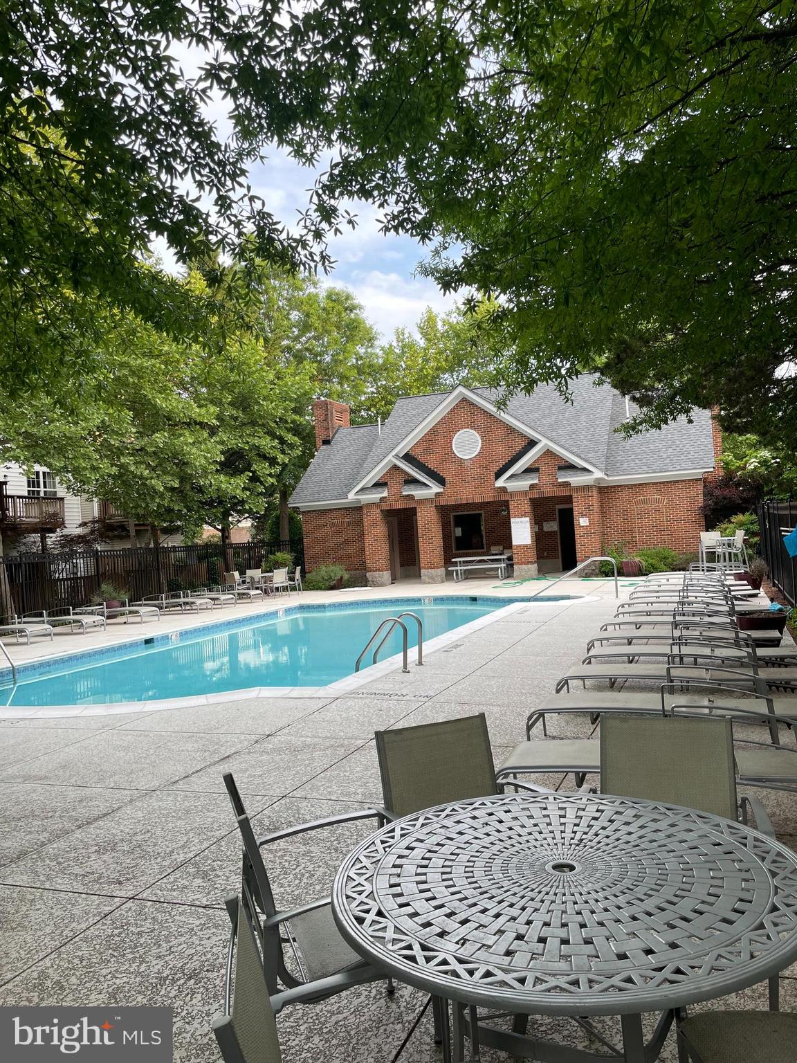 TOWNES AT CAMERON PARKE - Residential Lease