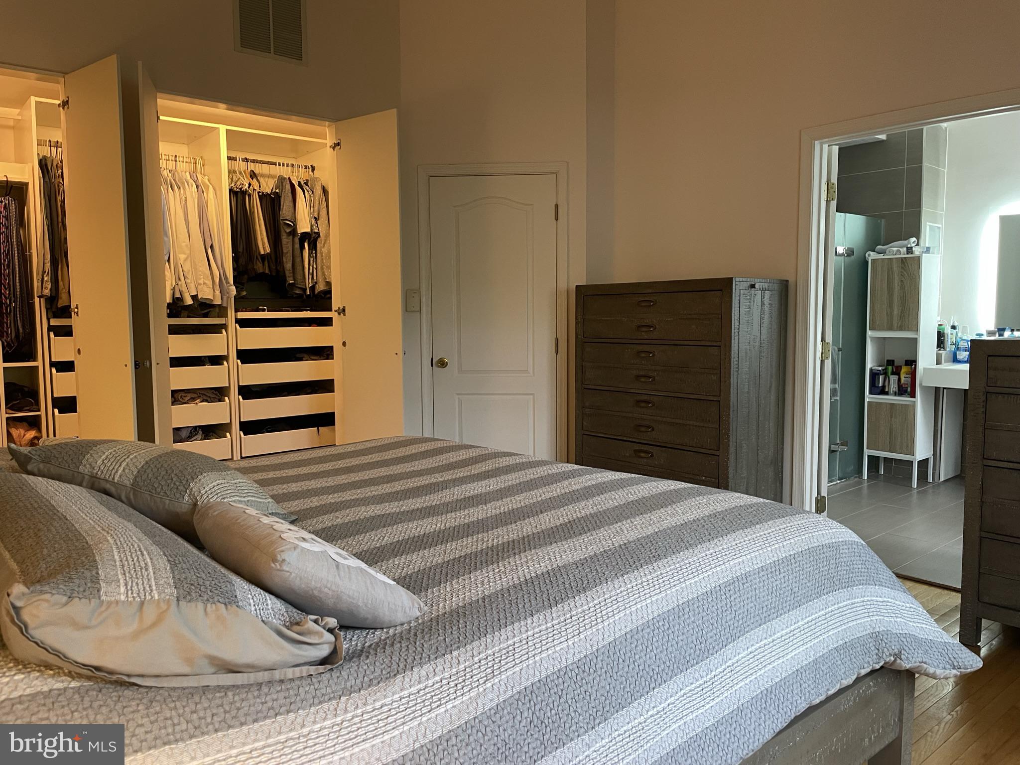 TOWNES AT CAMERON PARKE - Residential Lease