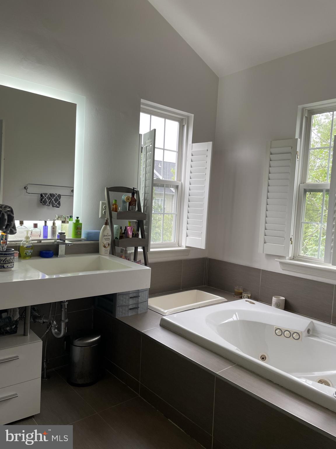 TOWNES AT CAMERON PARKE - Residential Lease