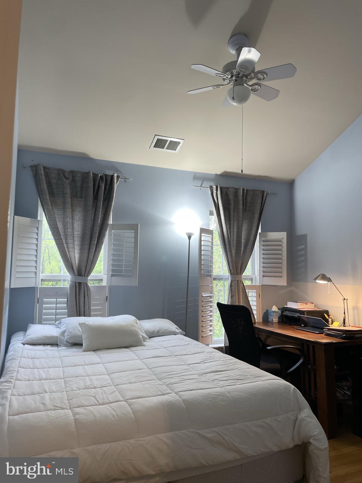 TOWNES AT CAMERON PARKE - Residential Lease