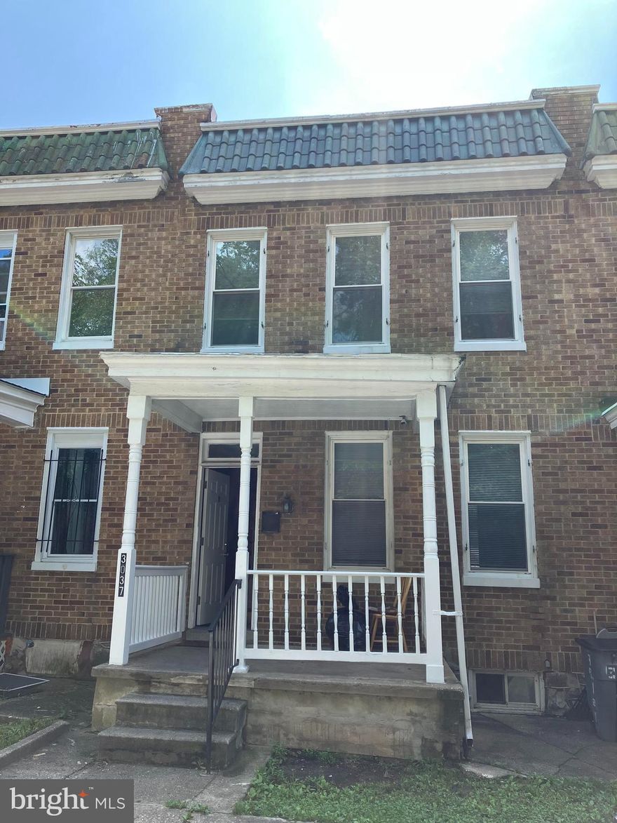 Rental does not include use or access to the basement.  The owner is looking for a 650+ credit score.
 this 3br property is close to the new Gaint and Y.M.C.A as well as John Hopkins Research Center. This house includes such amenities as a front porch, refinished hardwood floors,  a rear deck, new windows, and a nice backyard. The house is professionally managed, 24/7/365 Maintenance hotline, and renters insurance included.  HVAC filters included.