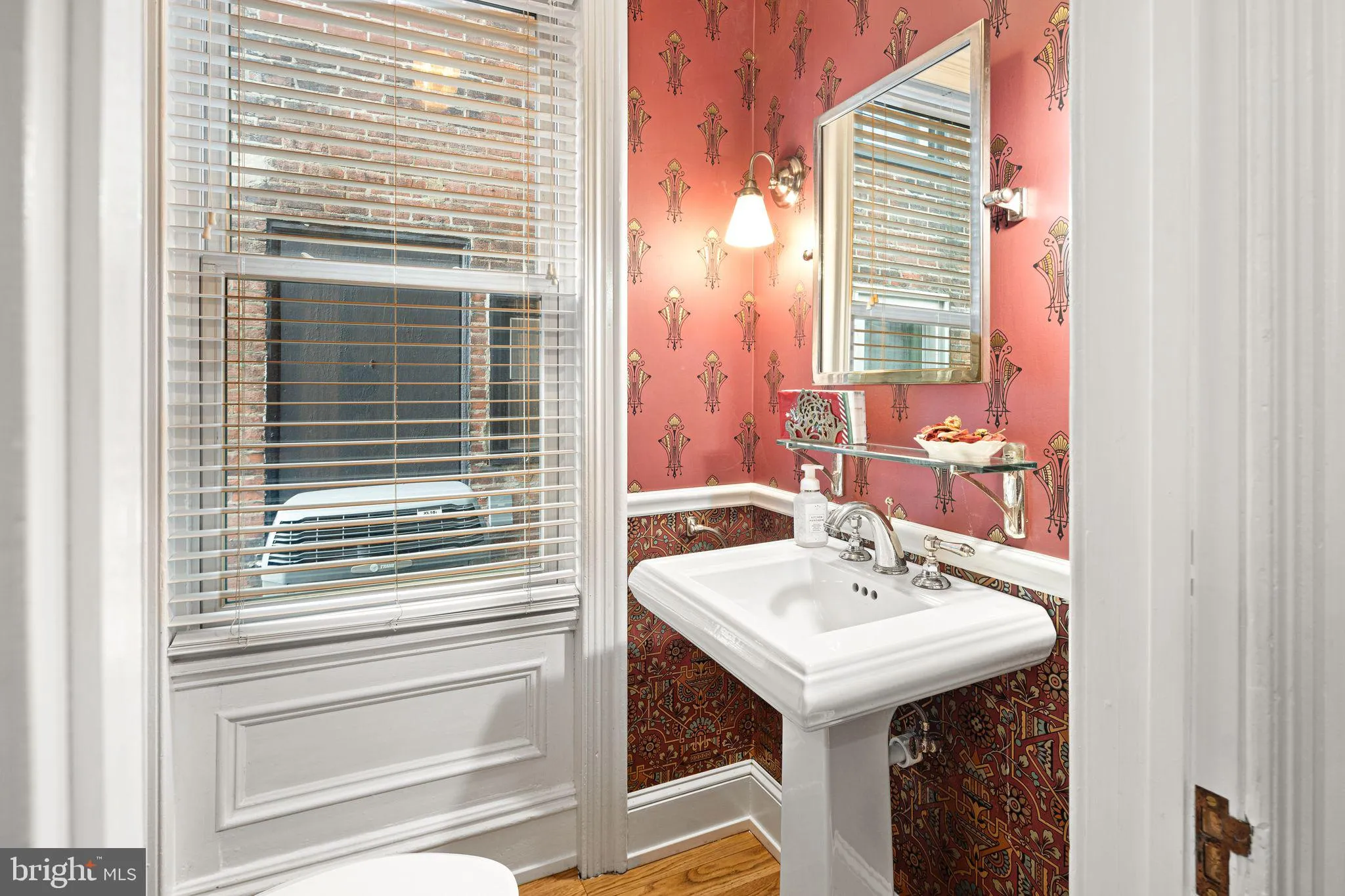 Philadelphia, Pennsylvania 19130, United States, 3 Bedrooms Bedrooms, ,4 BathroomsBathrooms,Residential,Active,10339