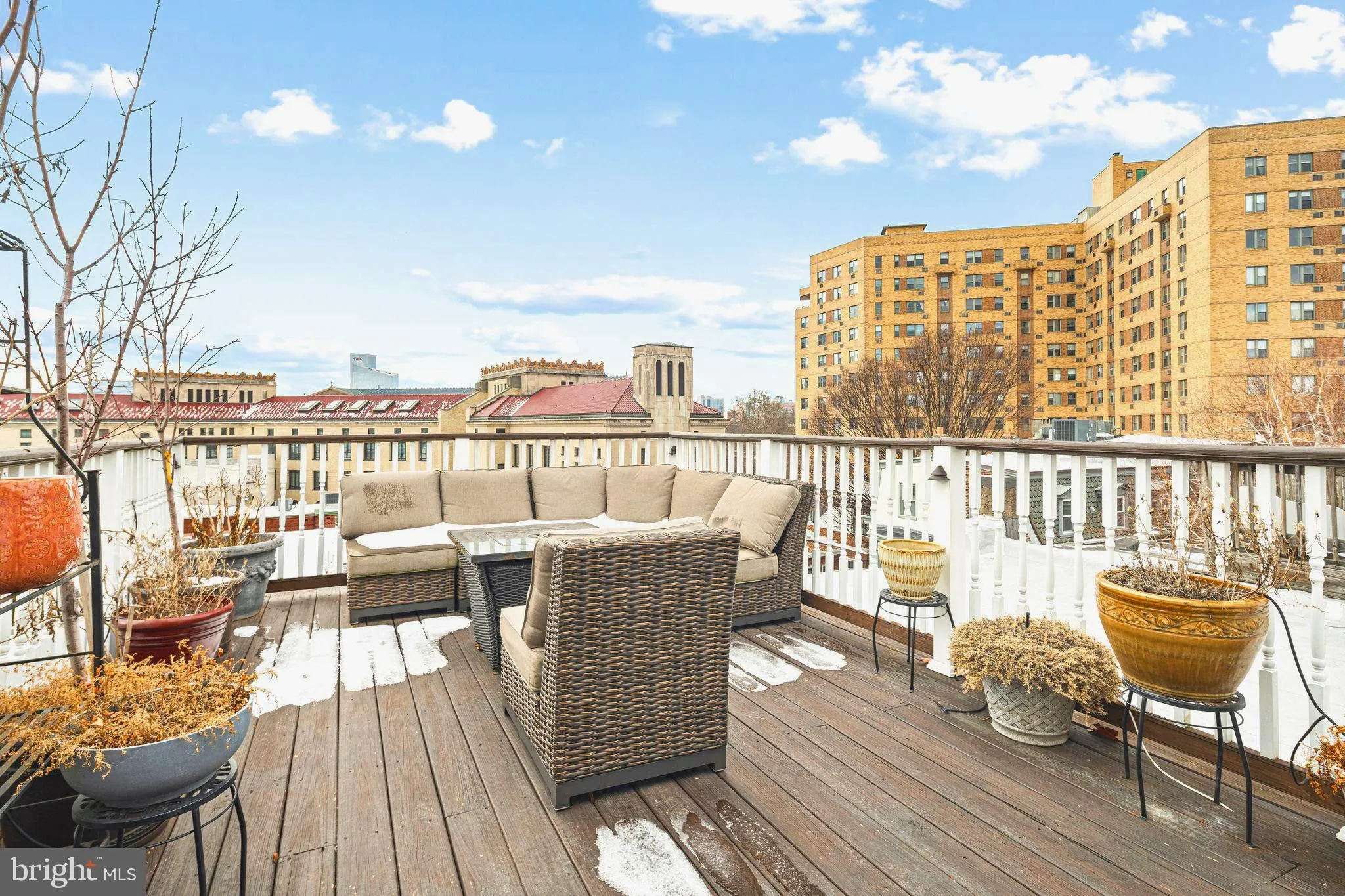 Philadelphia, Pennsylvania 19130, United States, 3 Bedrooms Bedrooms, ,4 BathroomsBathrooms,Residential,Active,10339