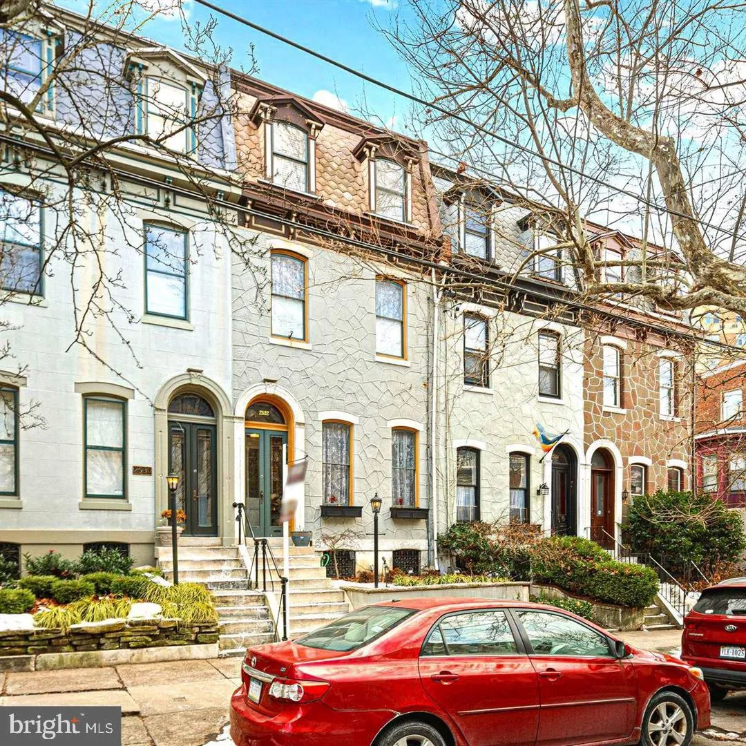 Philadelphia, Pennsylvania 19130, United States, 3 Bedrooms Bedrooms, ,4 BathroomsBathrooms,Residential,Active,10339