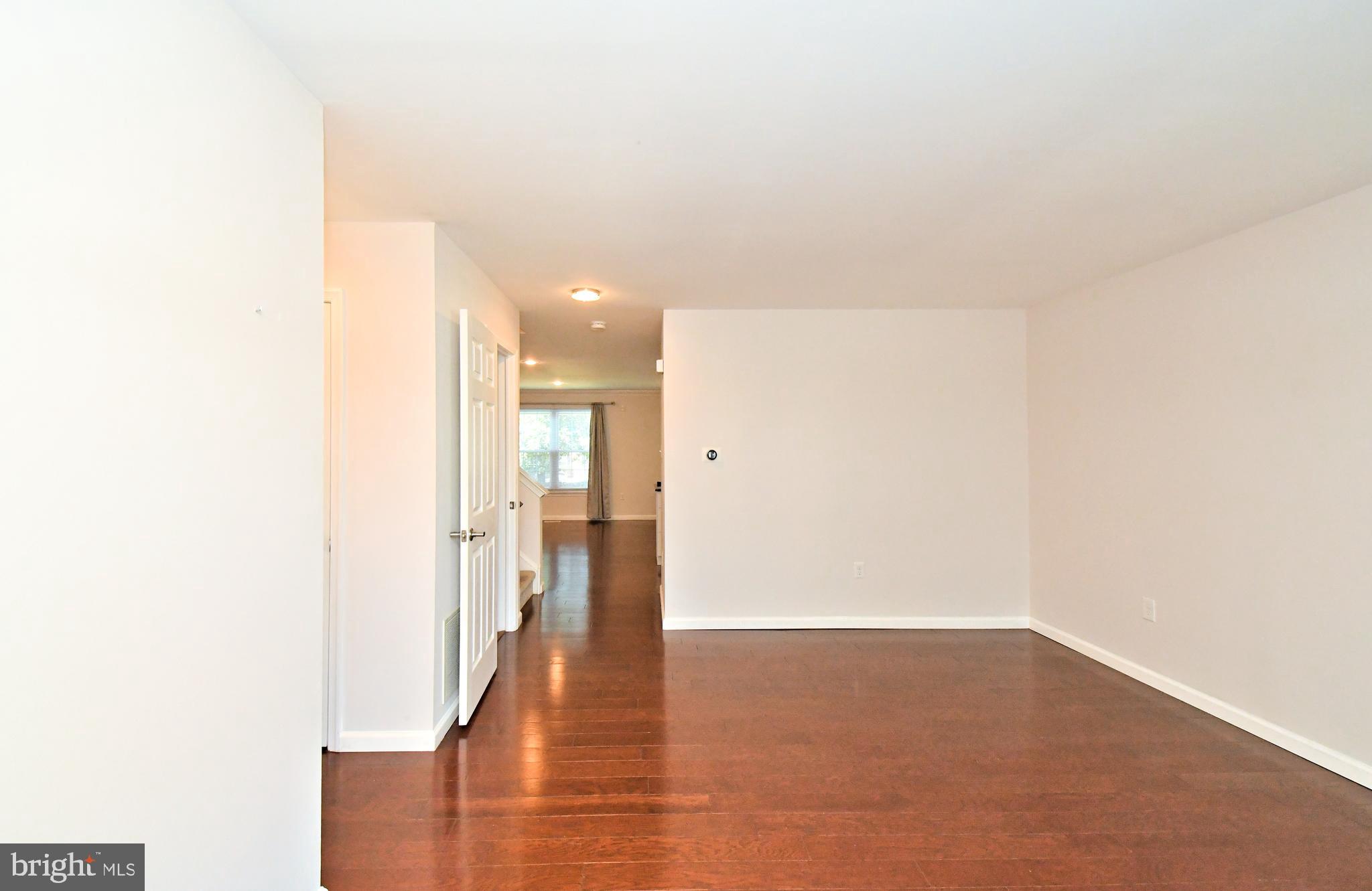 CLUB VIEW MANOR - Residential