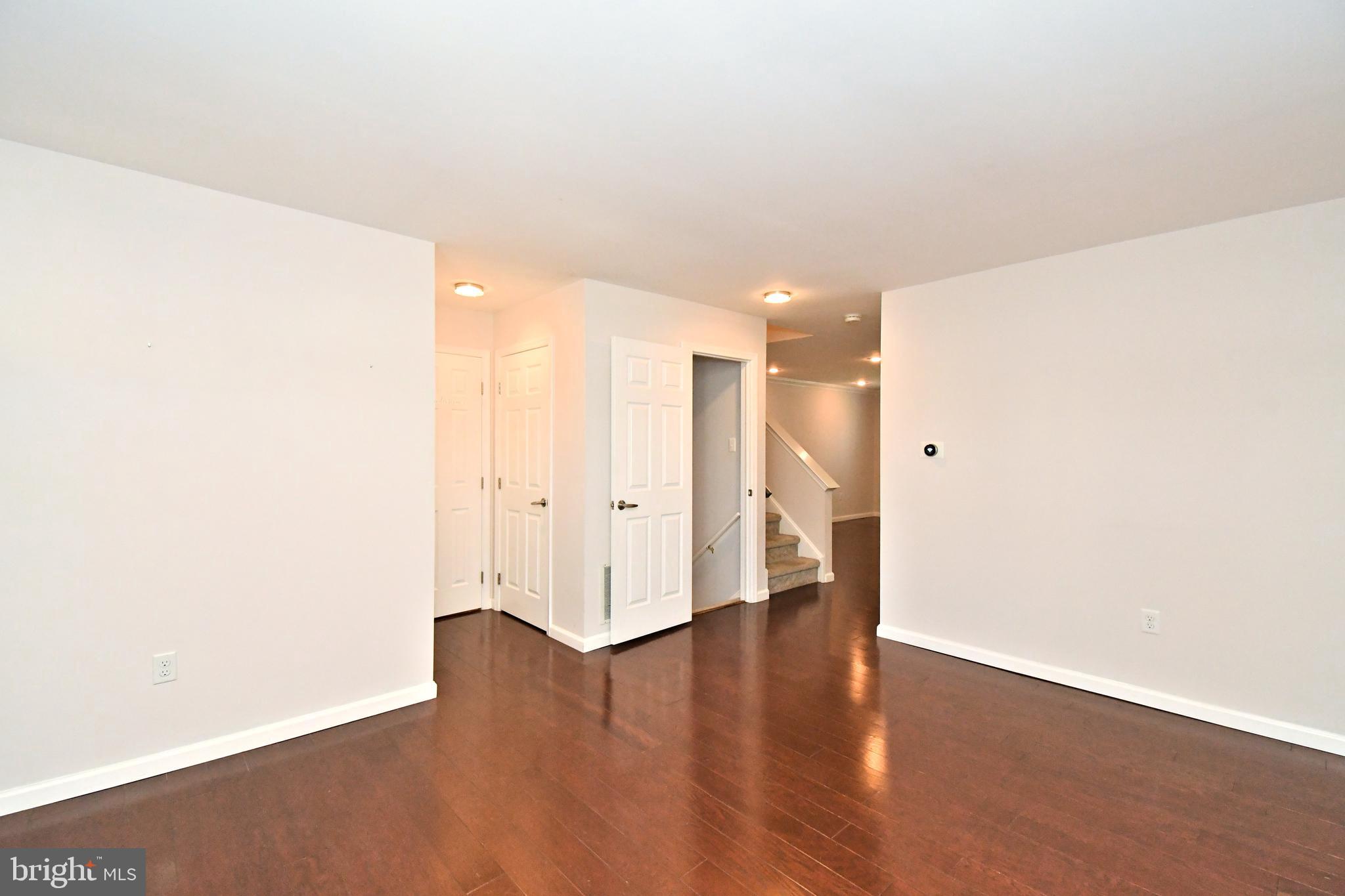 CLUB VIEW MANOR - Residential