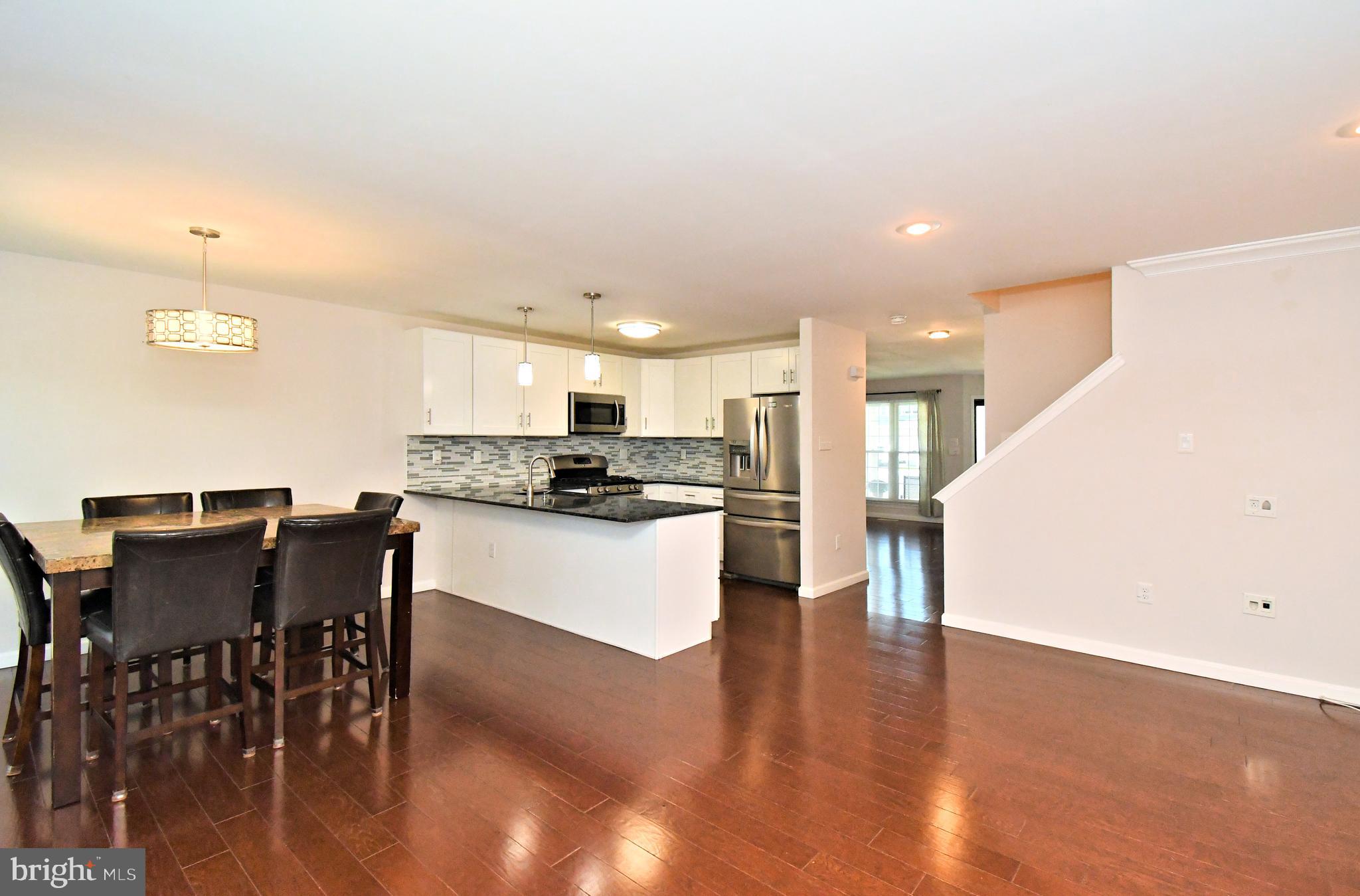 CLUB VIEW MANOR - Residential