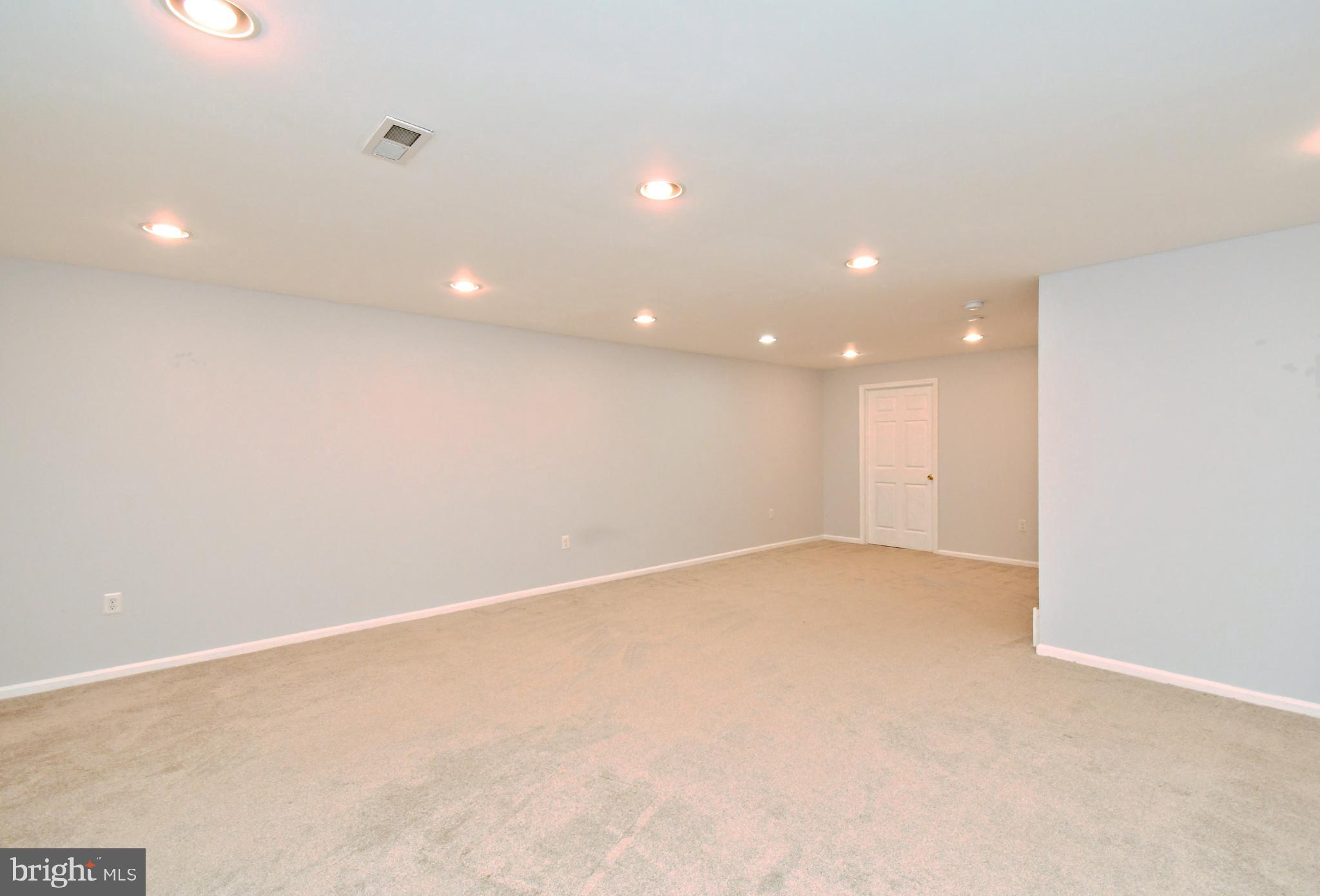 CLUB VIEW MANOR - Residential