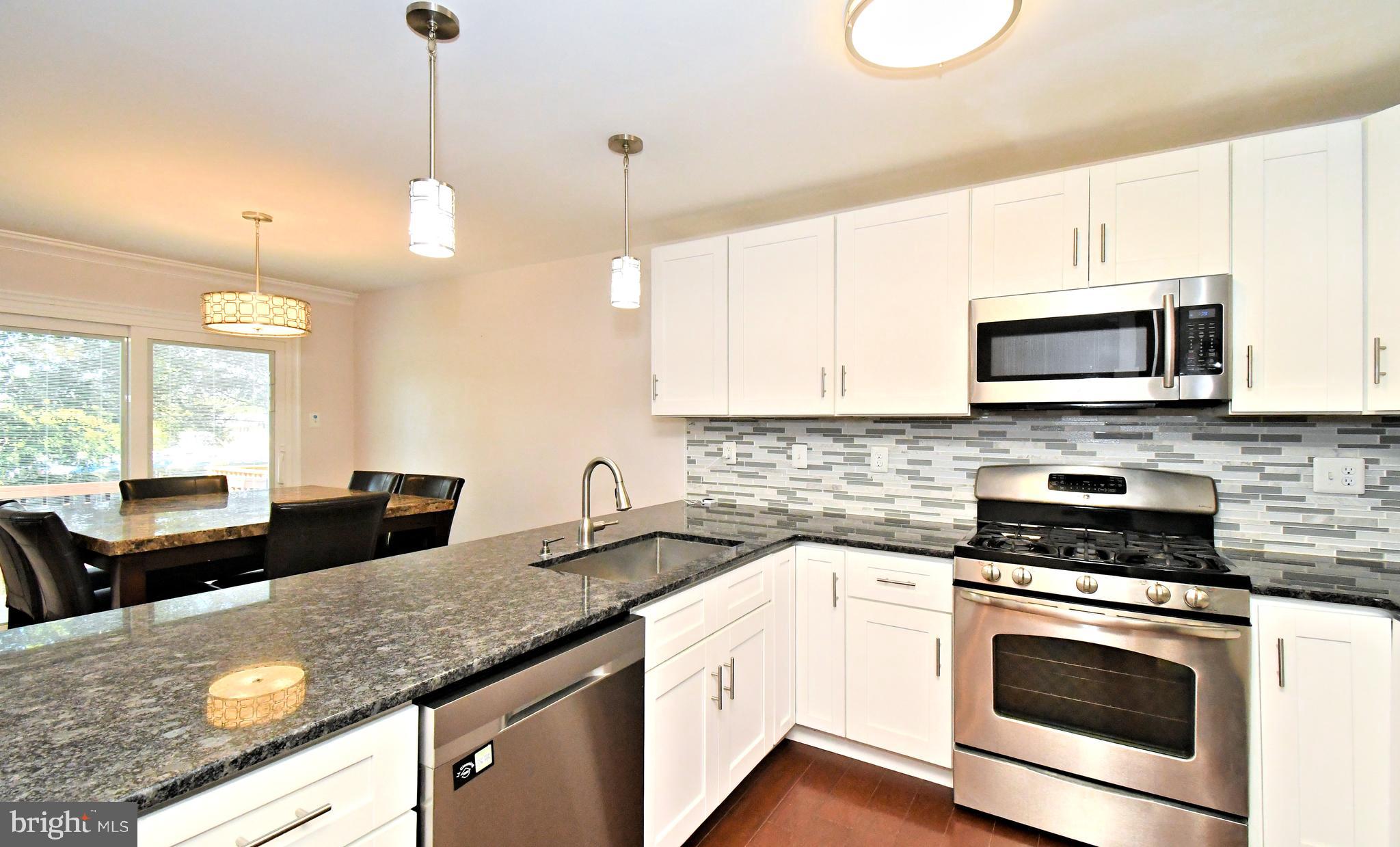 CLUB VIEW MANOR - Residential