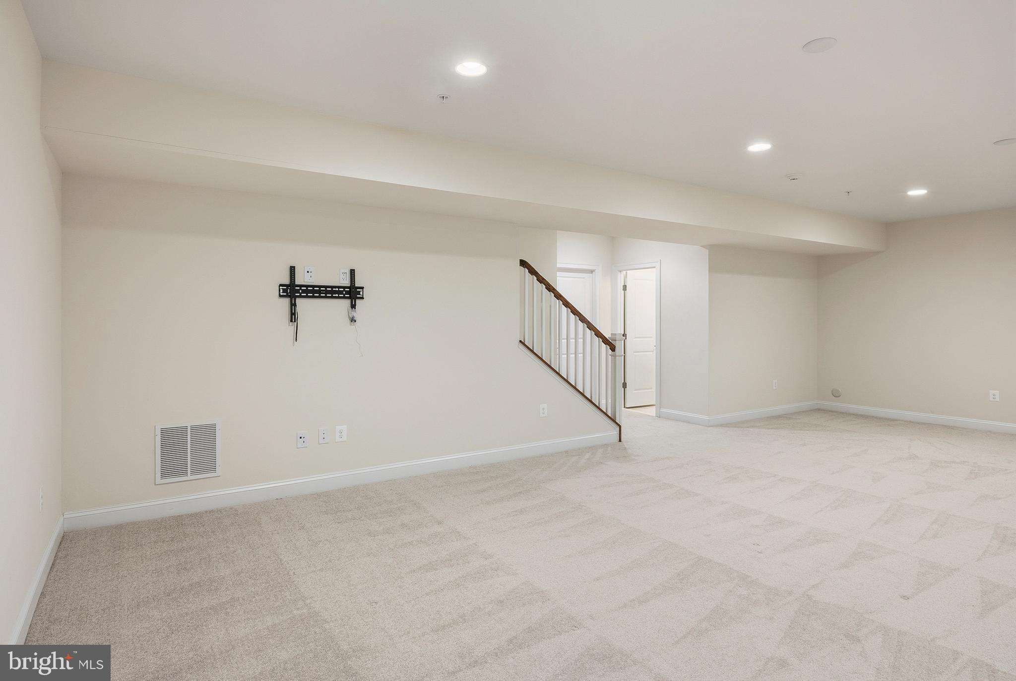 MAPLE LAWN - Residential
