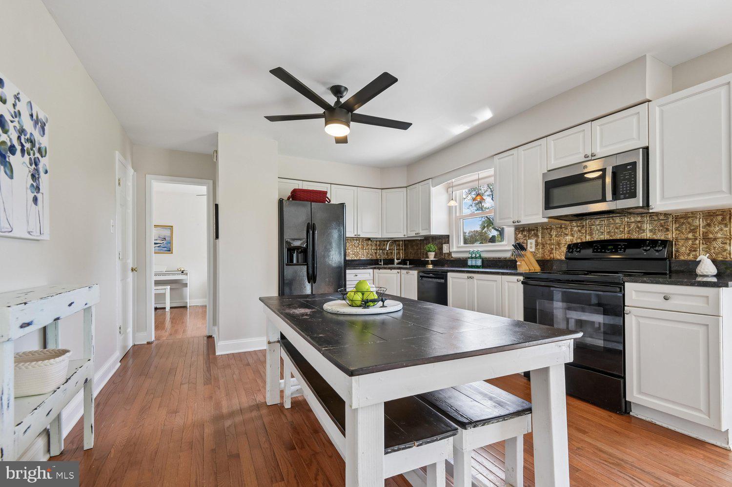 CANDLEWICKE - Residential