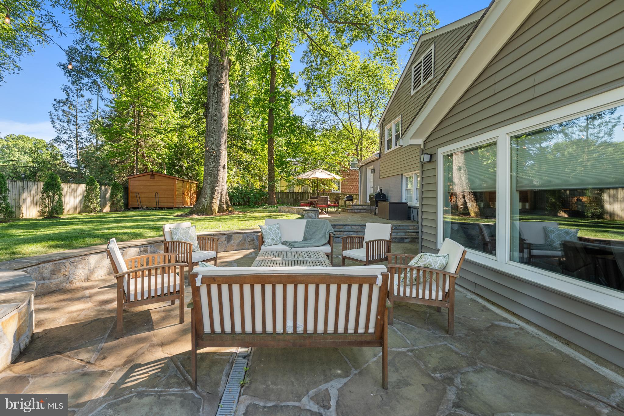 WAYNEWOOD - Residential