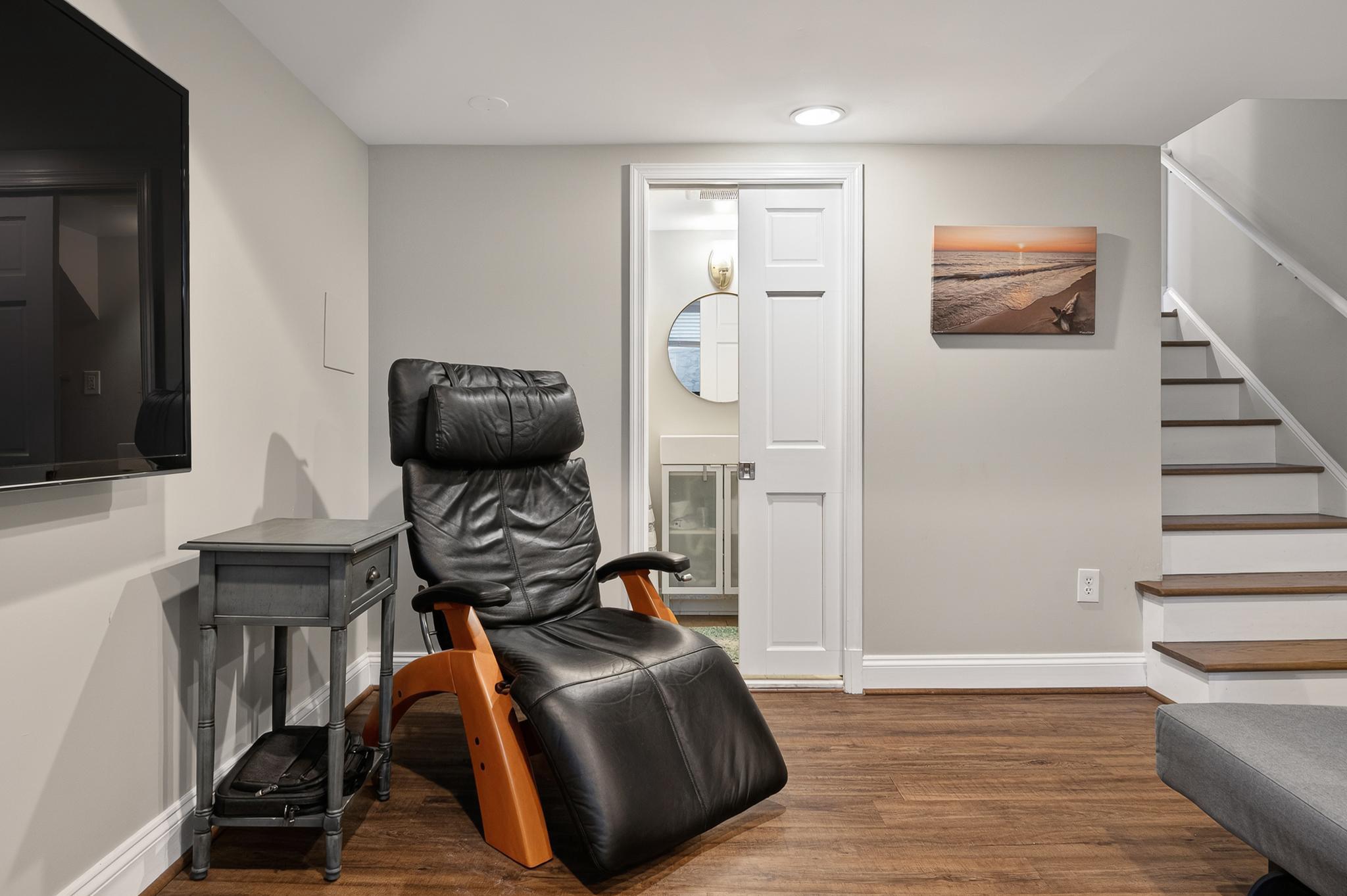 WAYNEWOOD - Residential