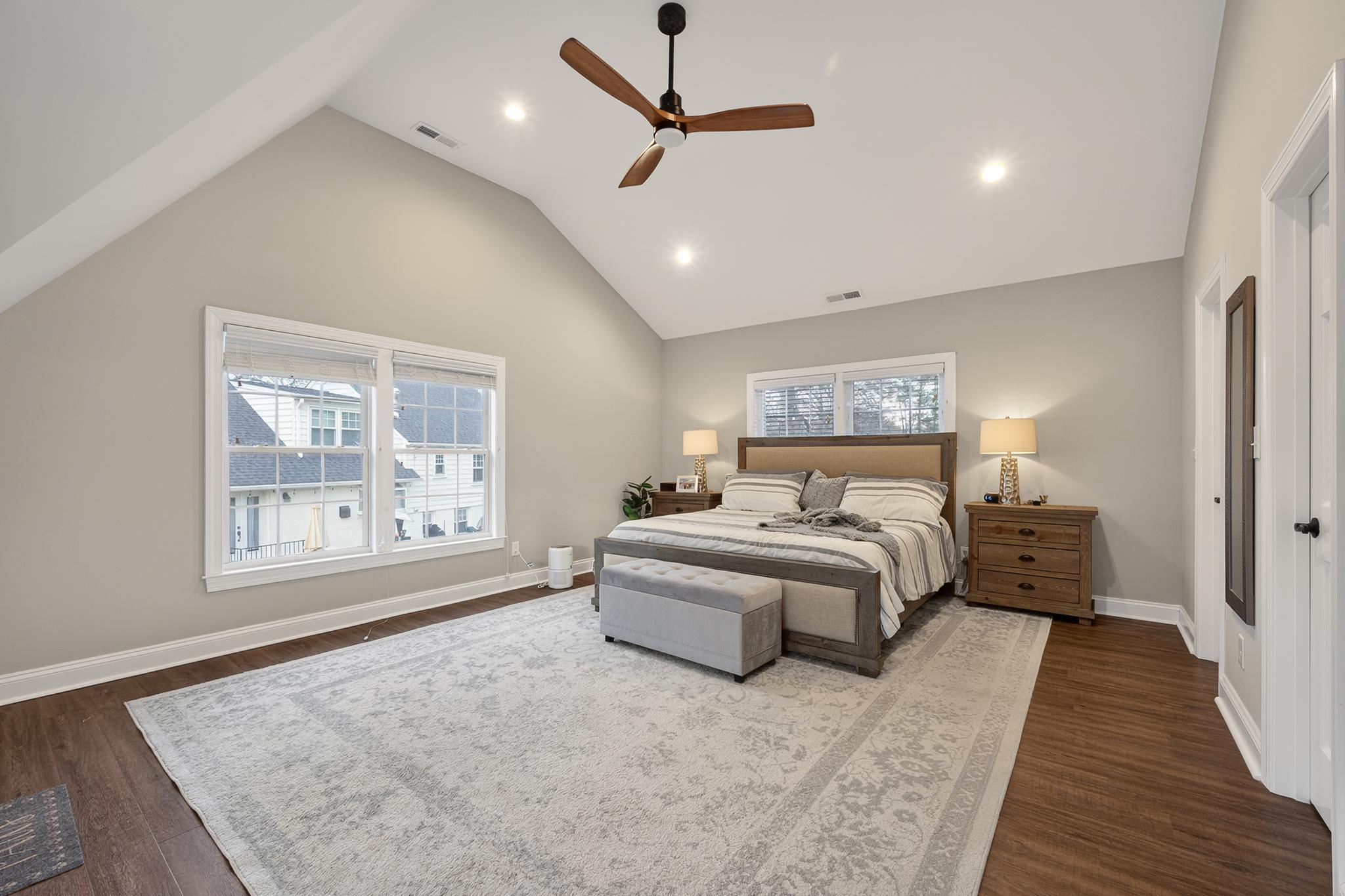 WAYNEWOOD - Residential