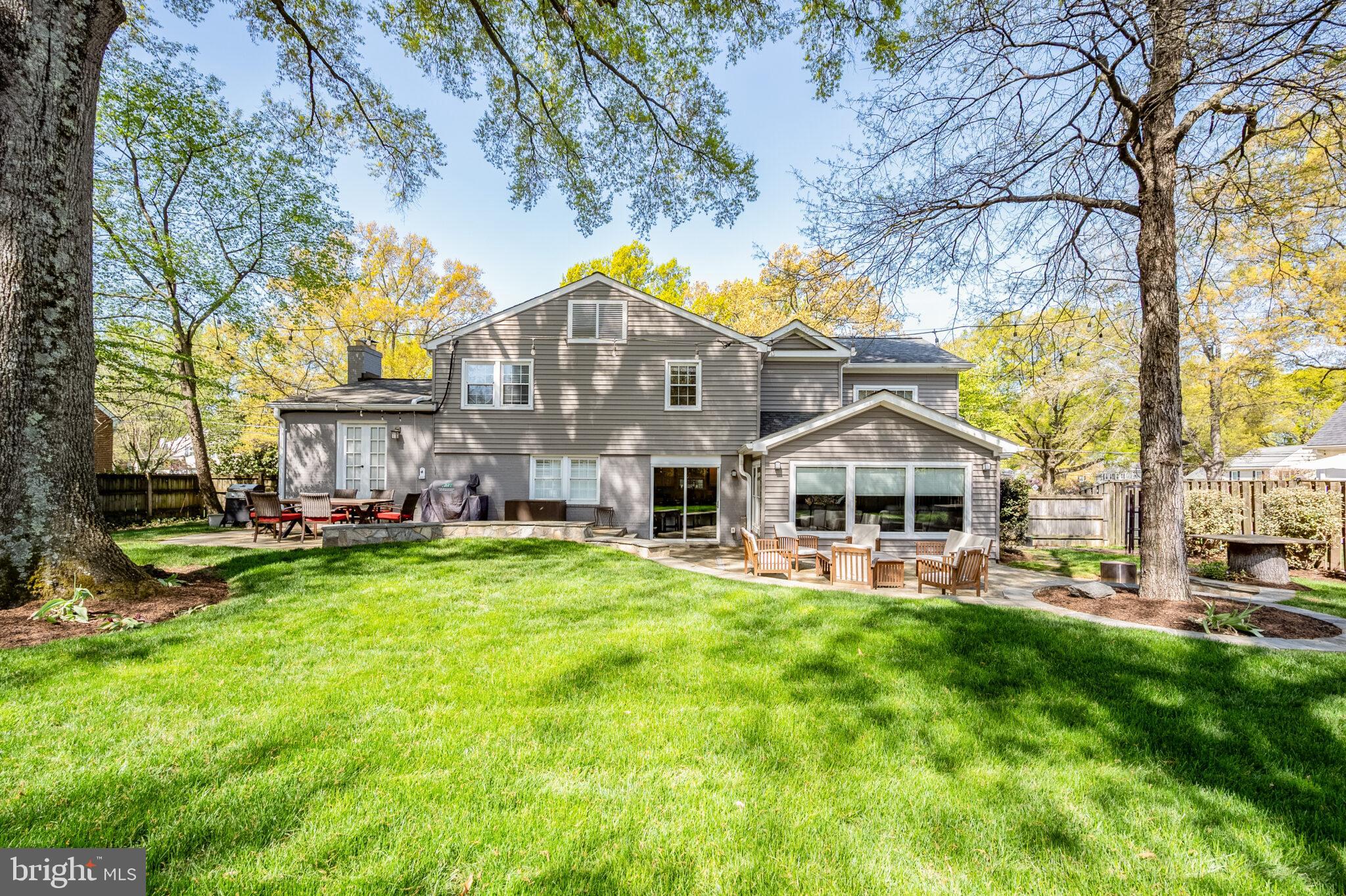 WAYNEWOOD - Residential