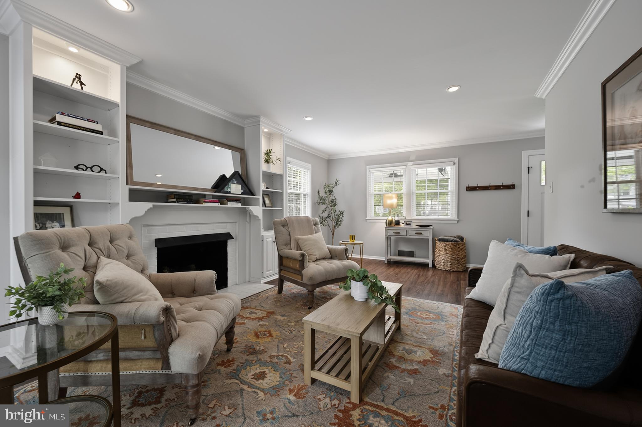 WAYNEWOOD - Residential