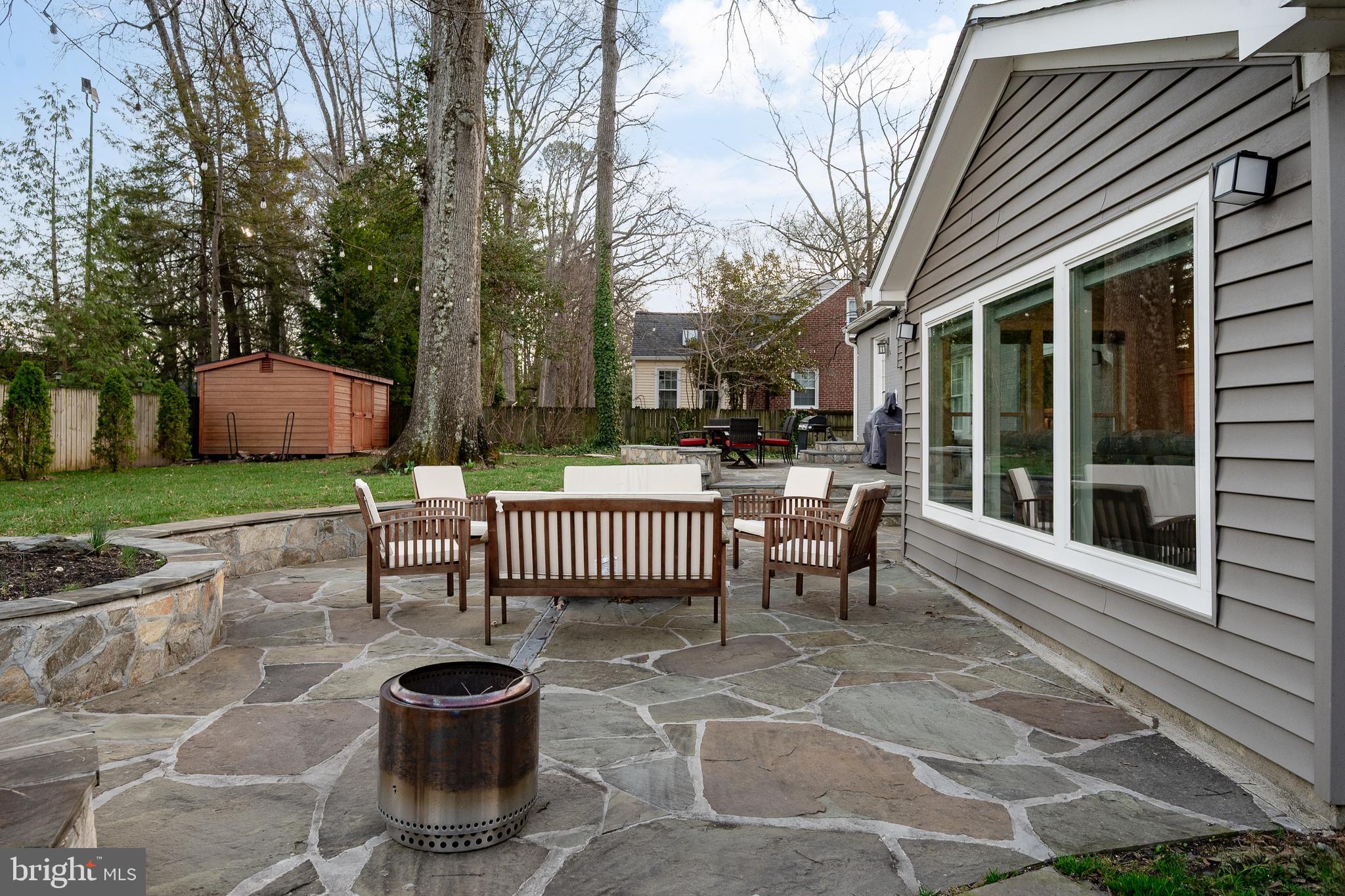 WAYNEWOOD - Residential
