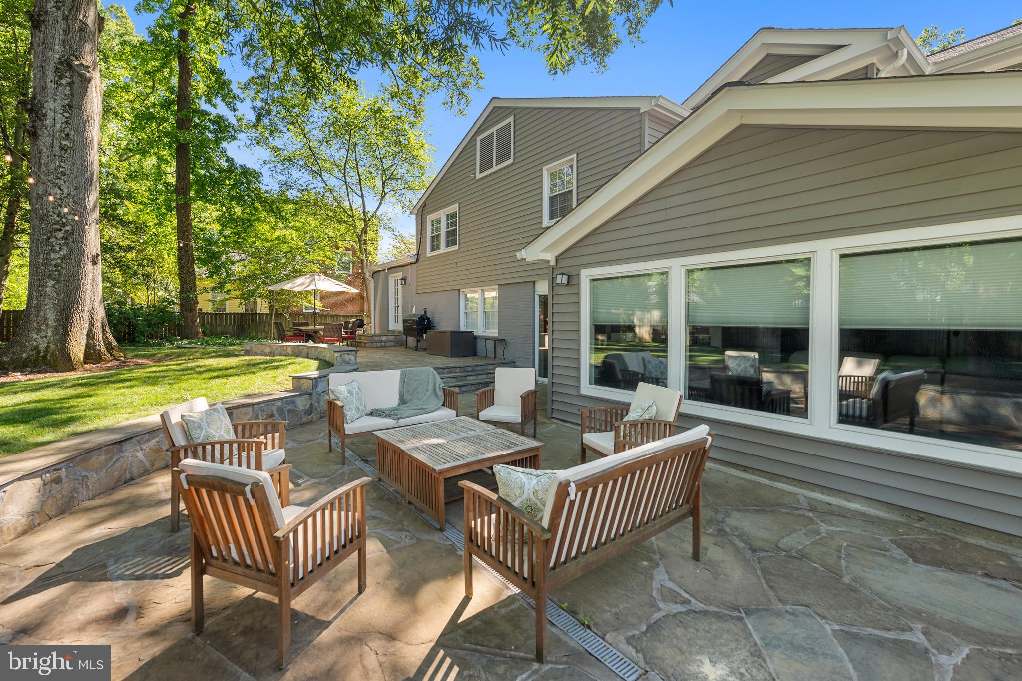 WAYNEWOOD - Residential