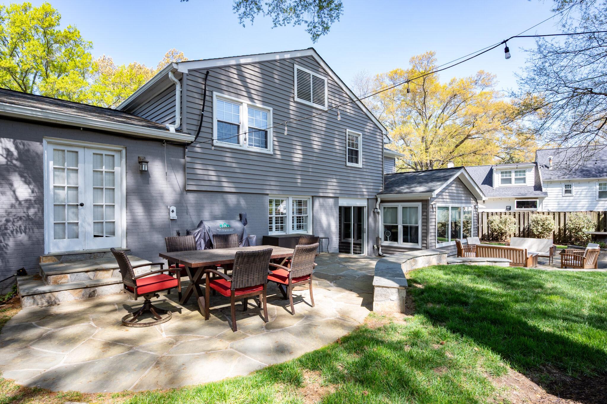 WAYNEWOOD - Residential