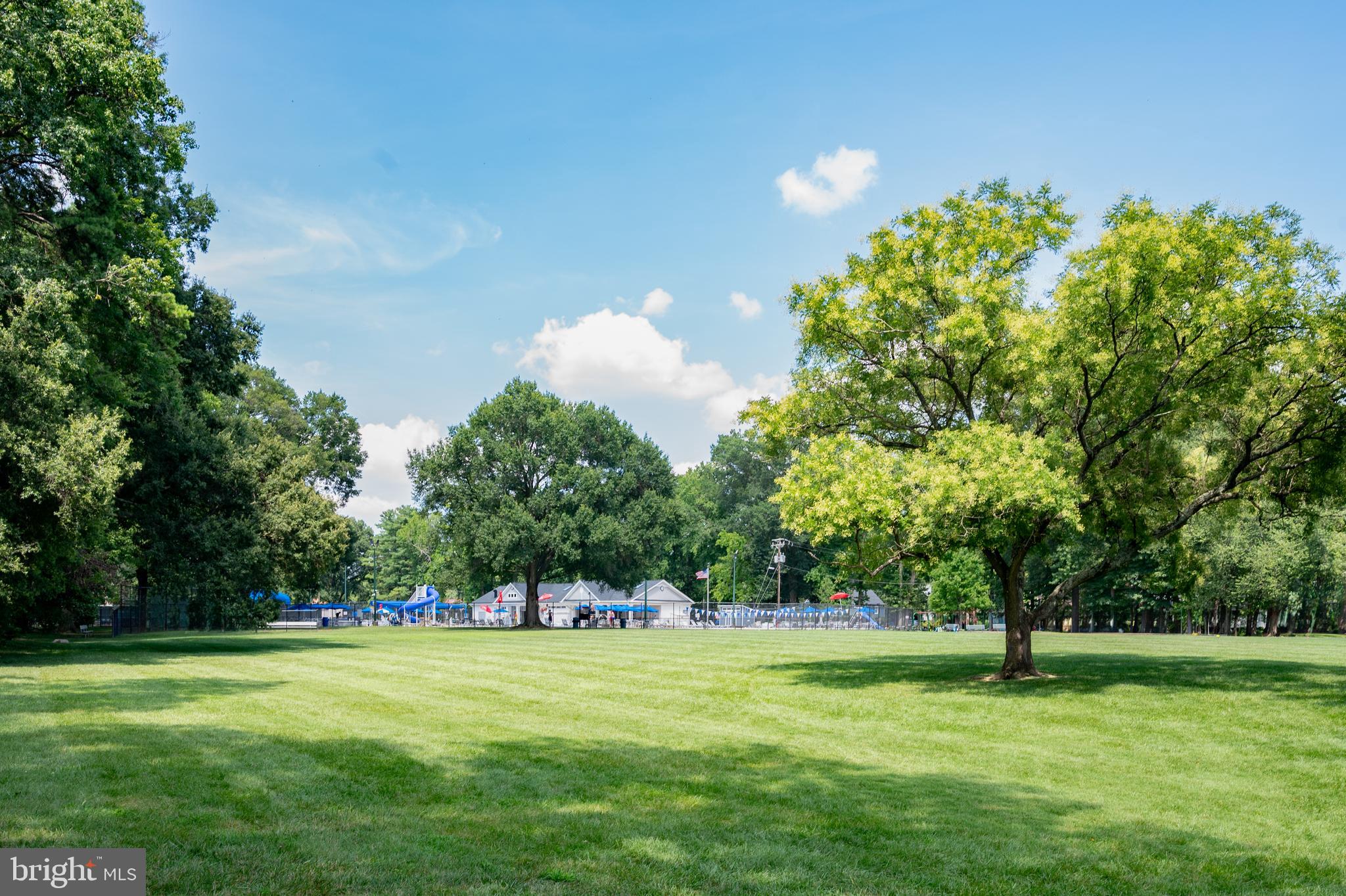 WAYNEWOOD - Residential