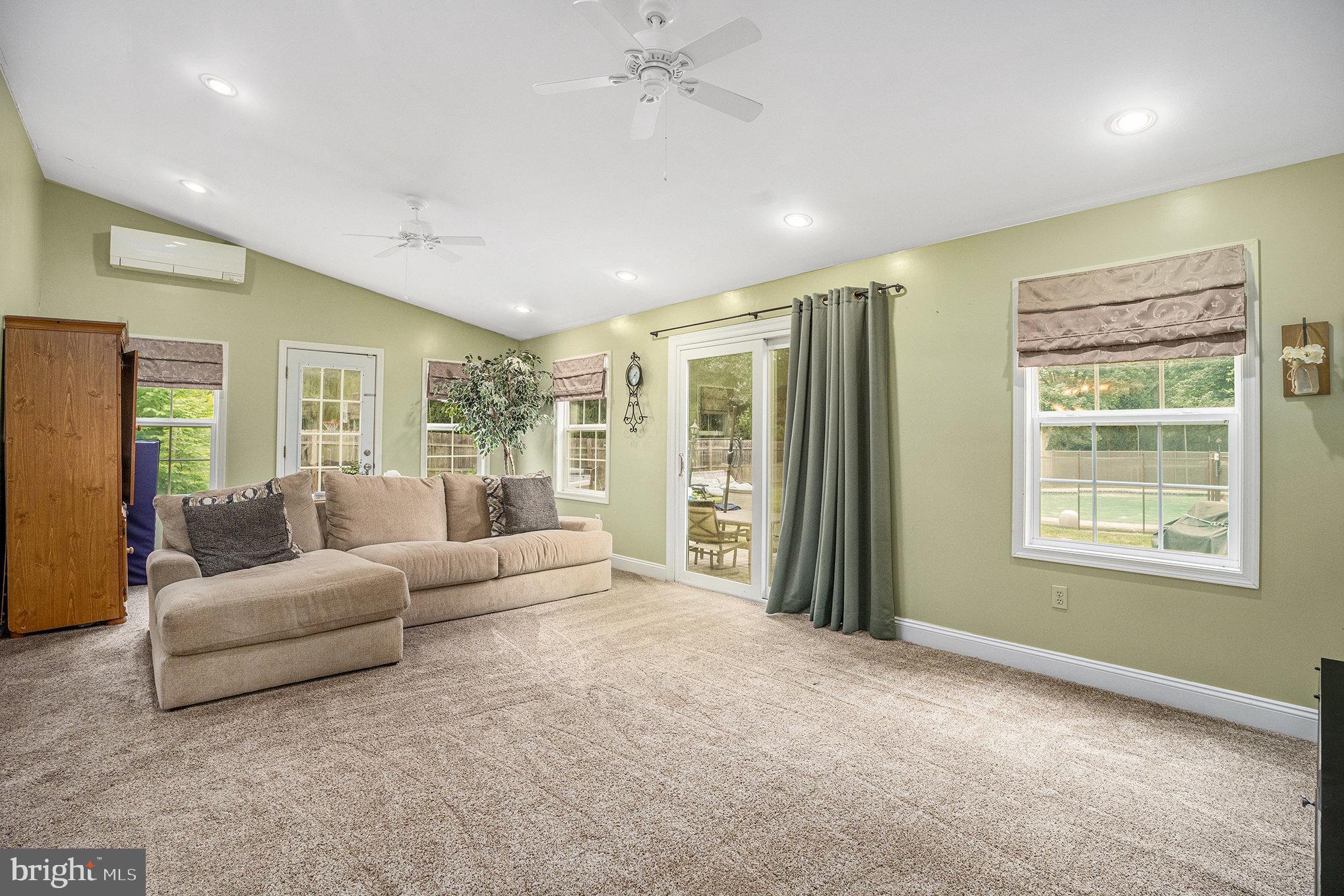 RICHBORO MEADOWS - Residential