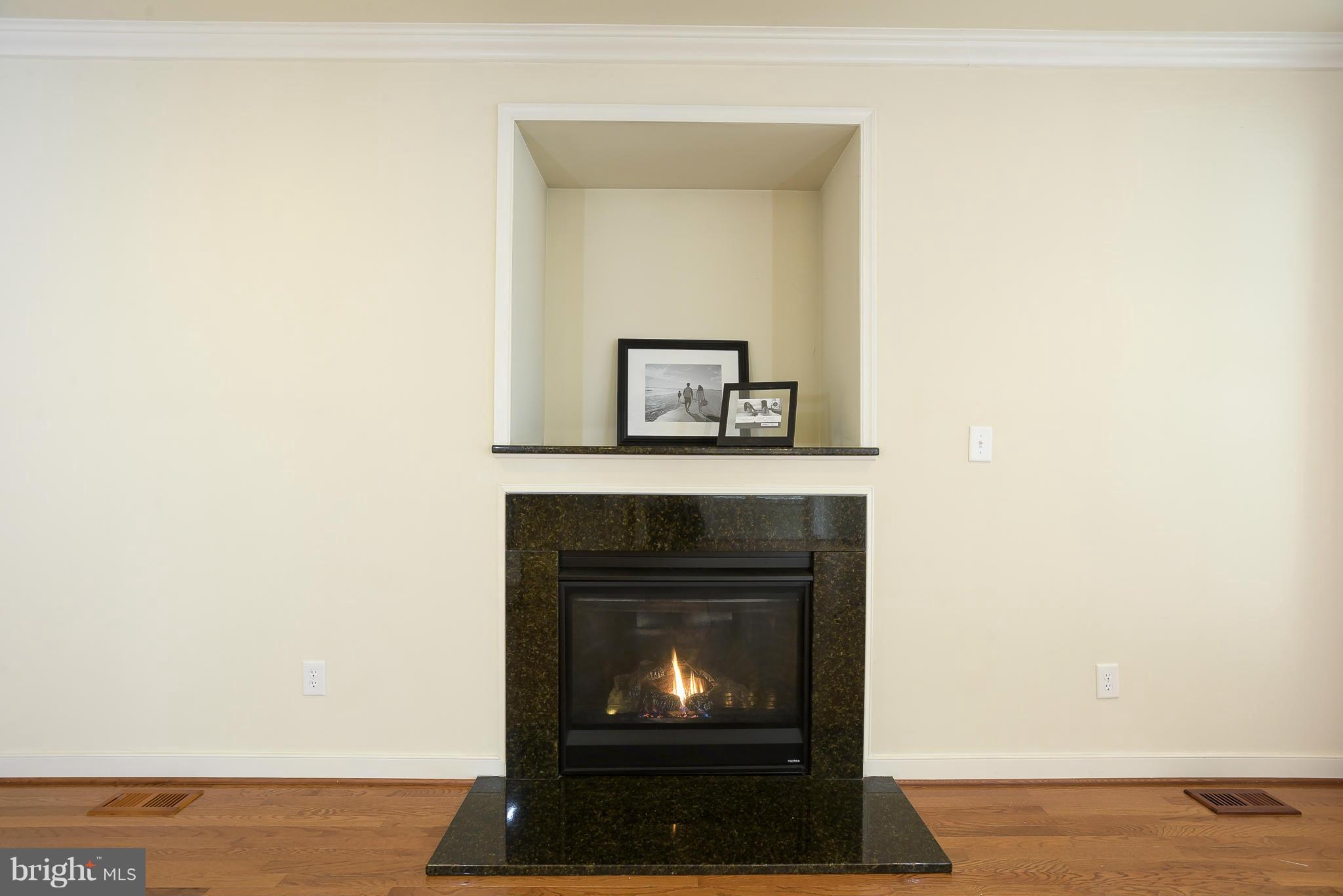 COLONIAL PARK - Residential