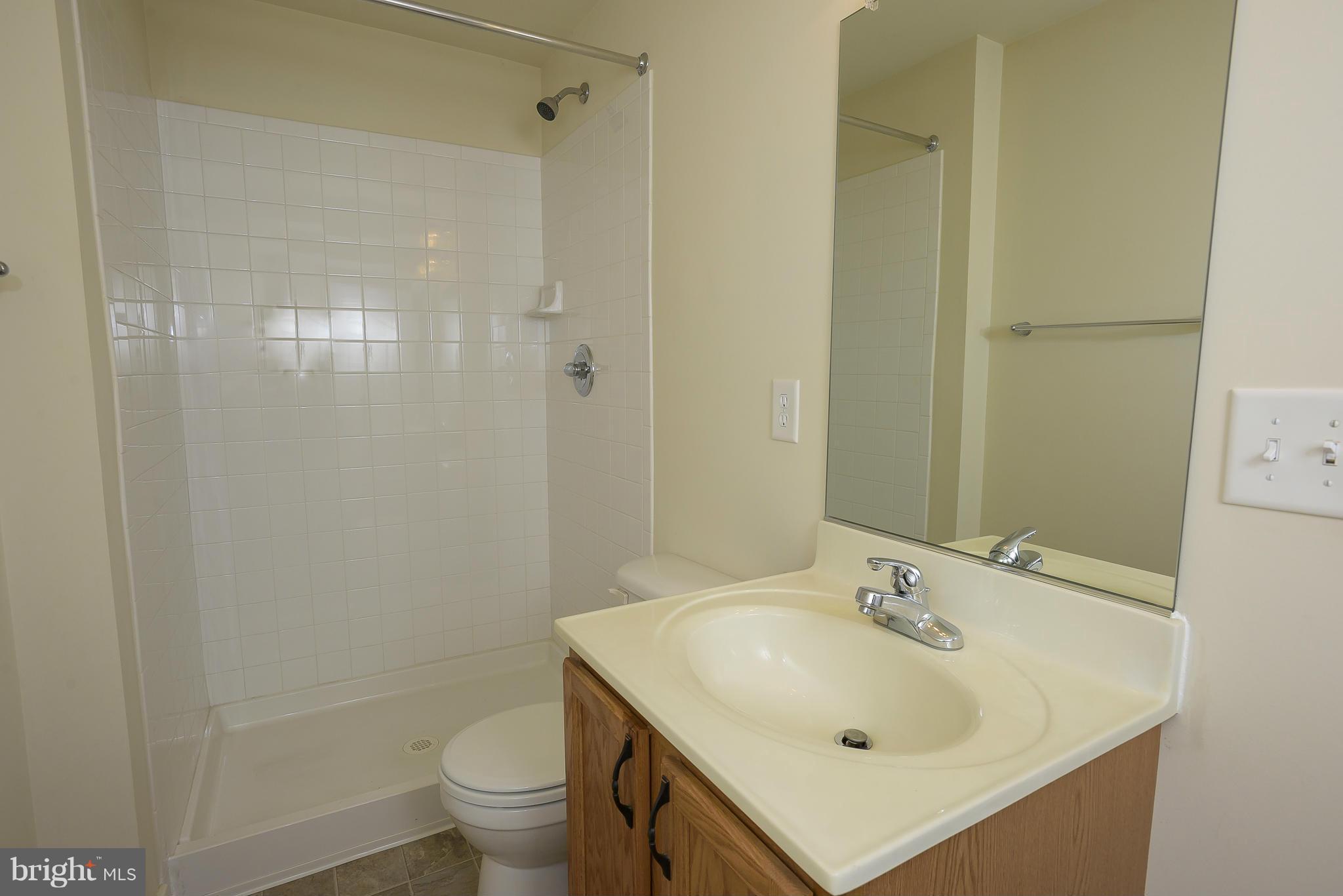 COLONIAL PARK - Residential