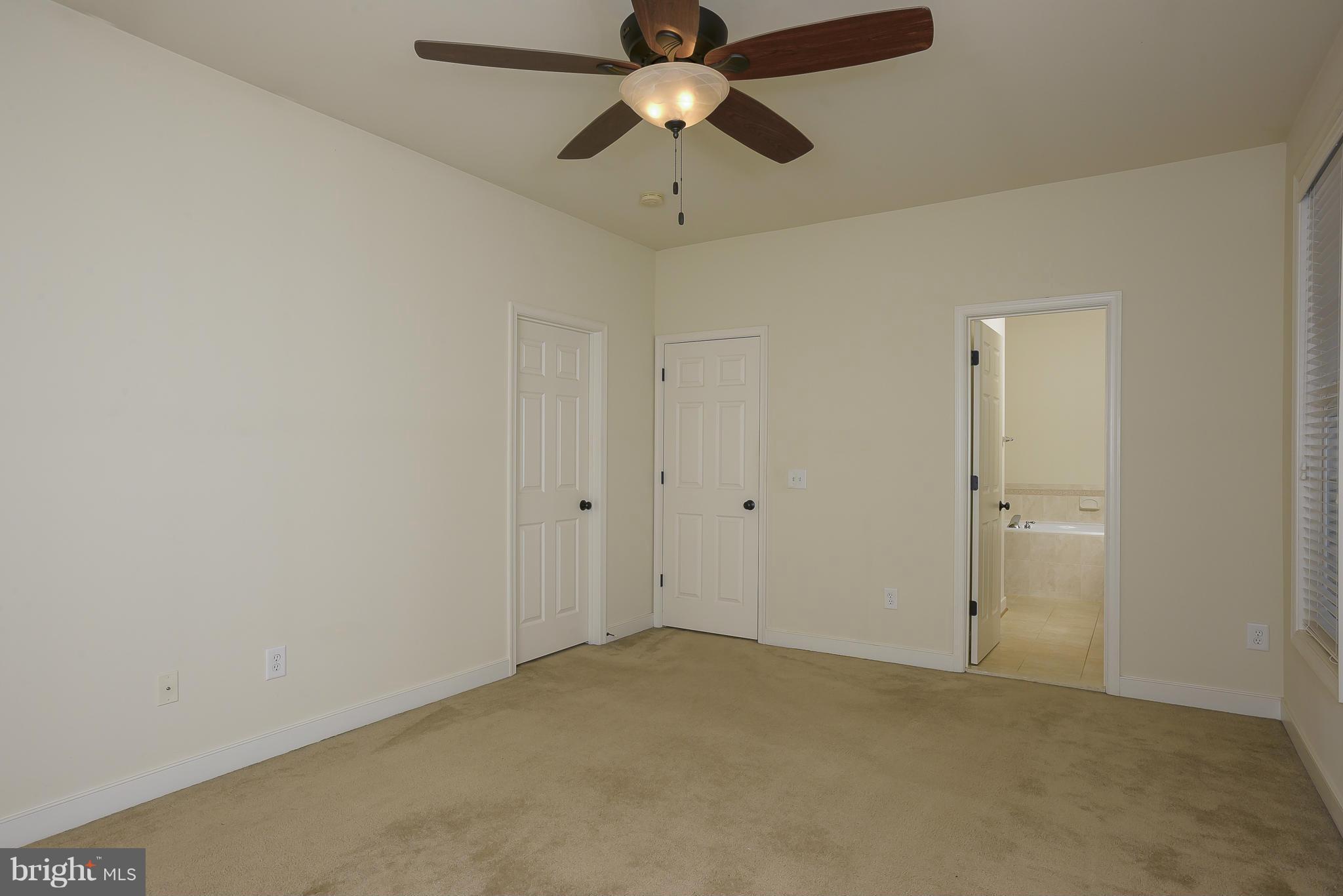 COLONIAL PARK - Residential