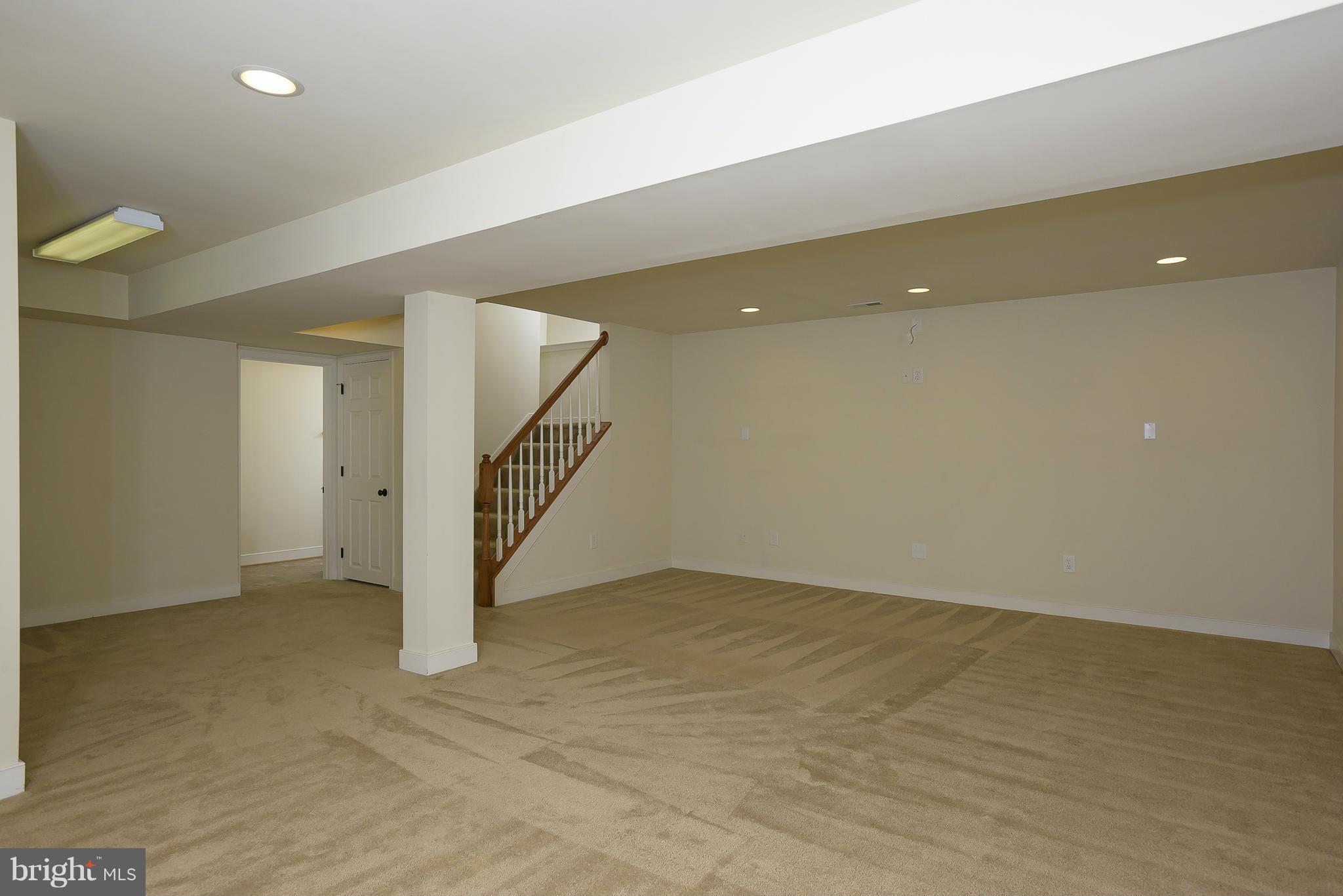 COLONIAL PARK - Residential