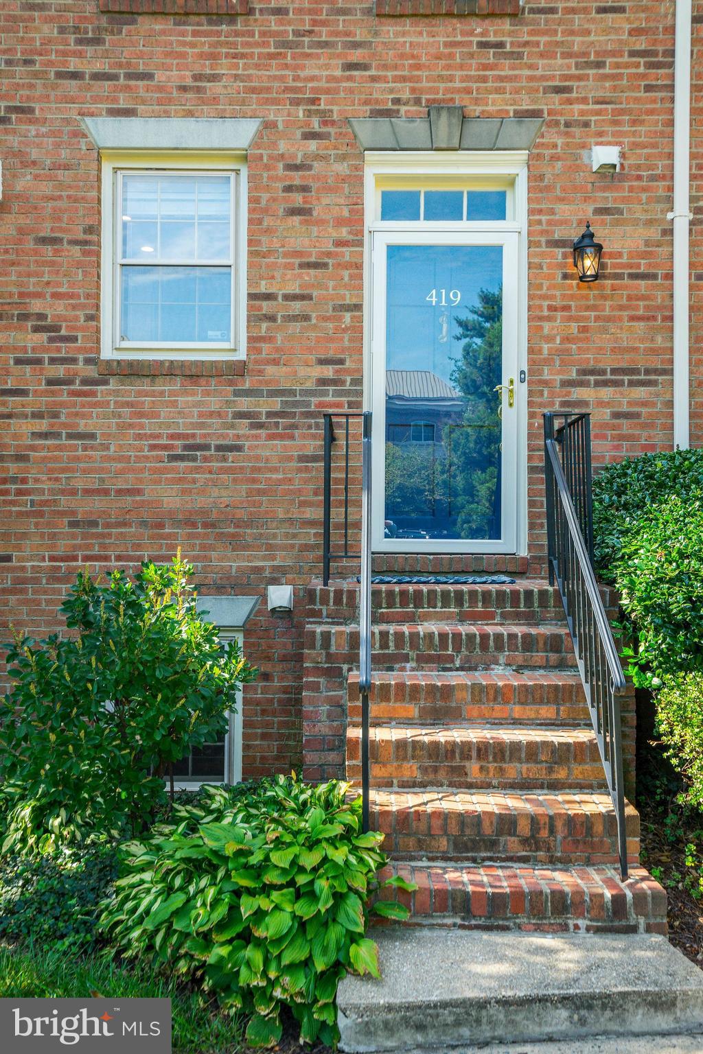 OLD TOWN COURT - Residential