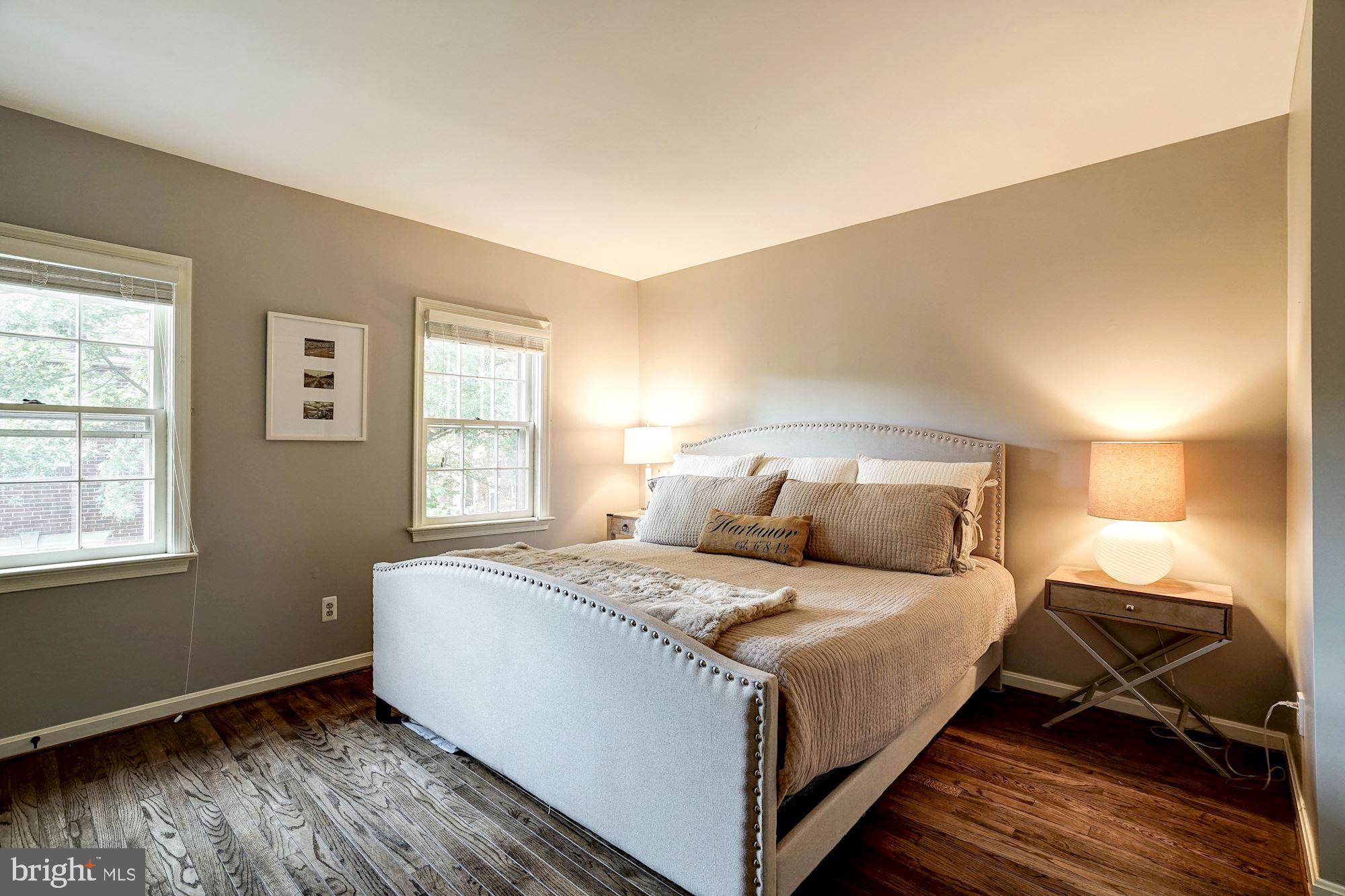 OLD TOWN COURT - Residential