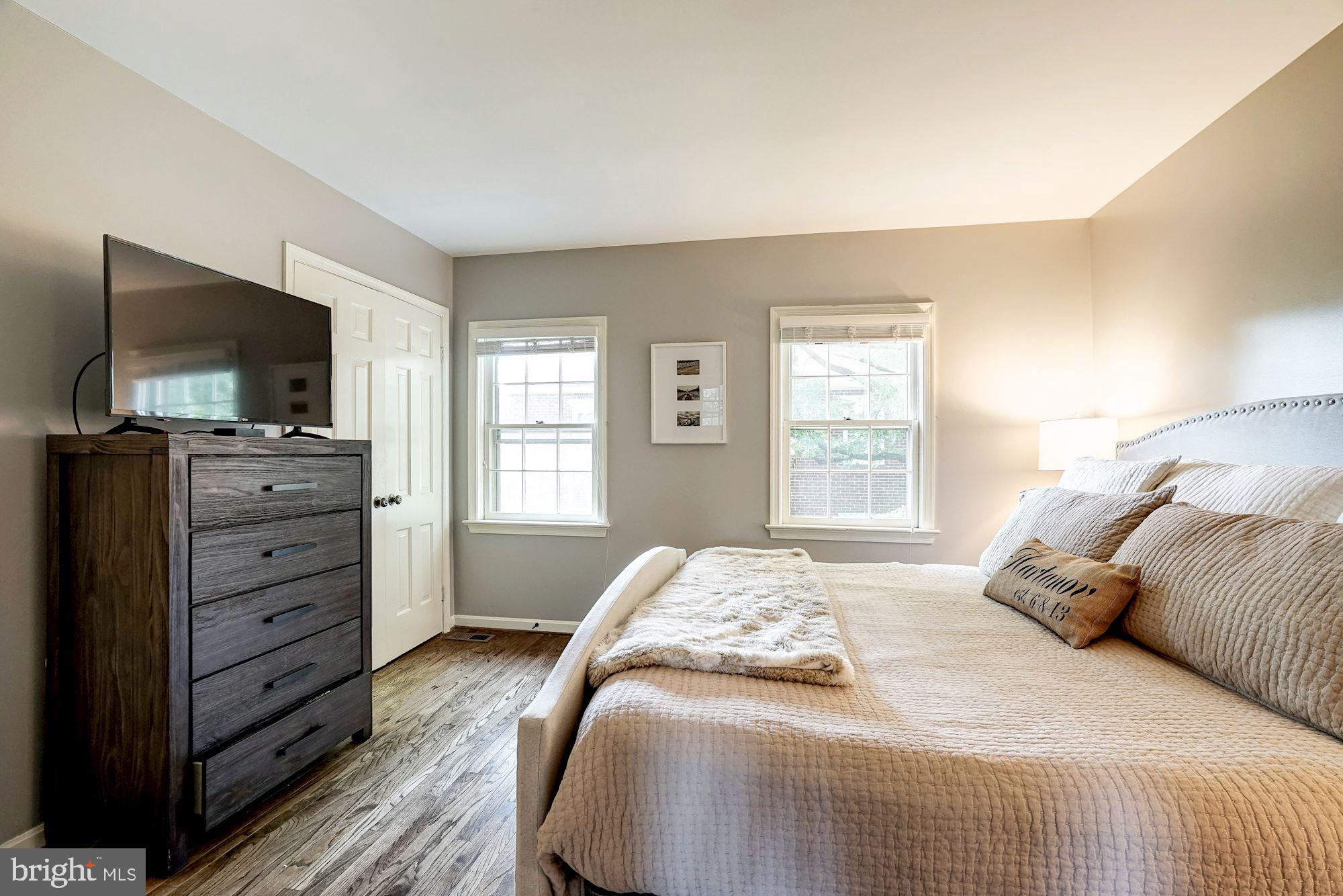 OLD TOWN COURT - Residential