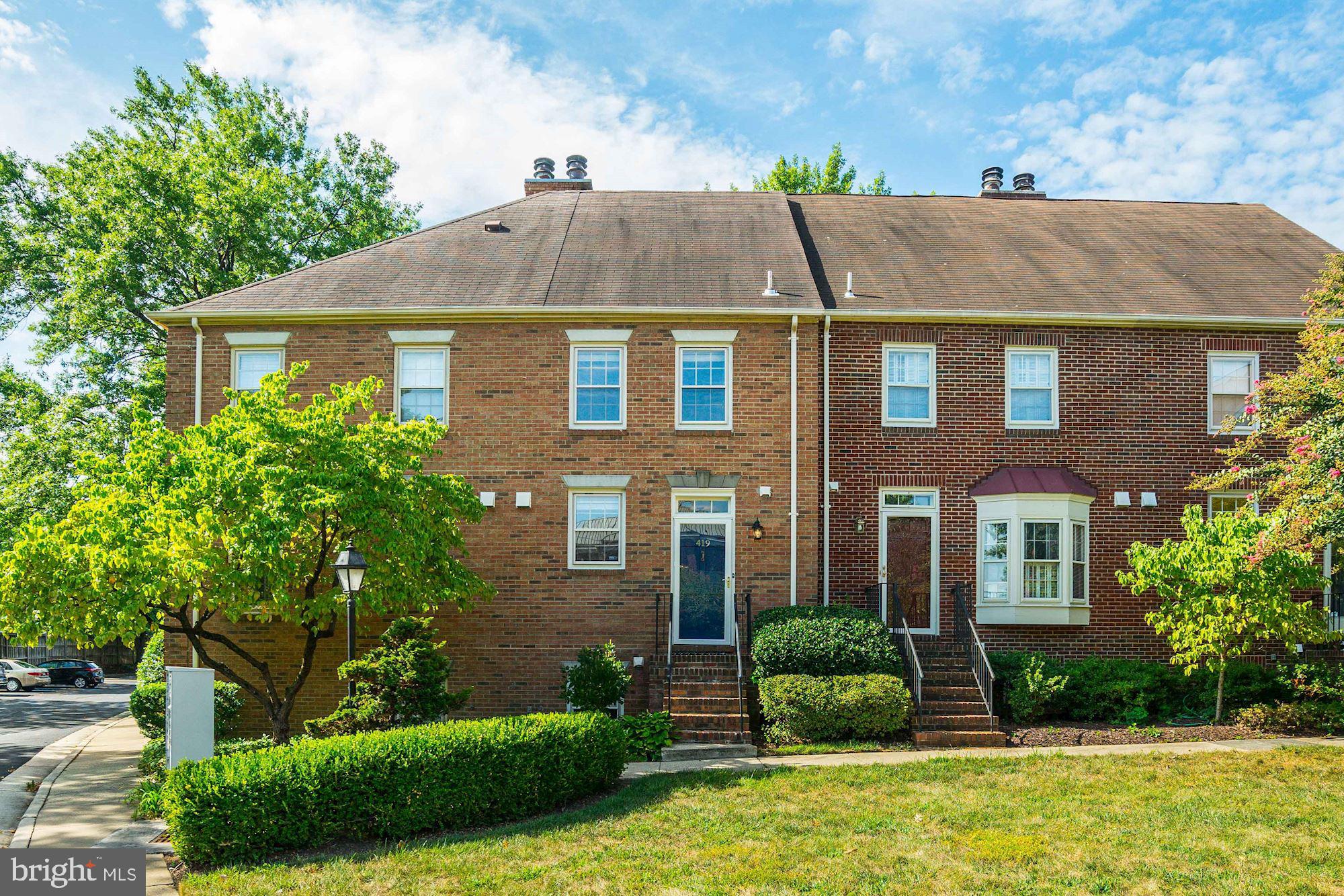 OLD TOWN COURT - Residential