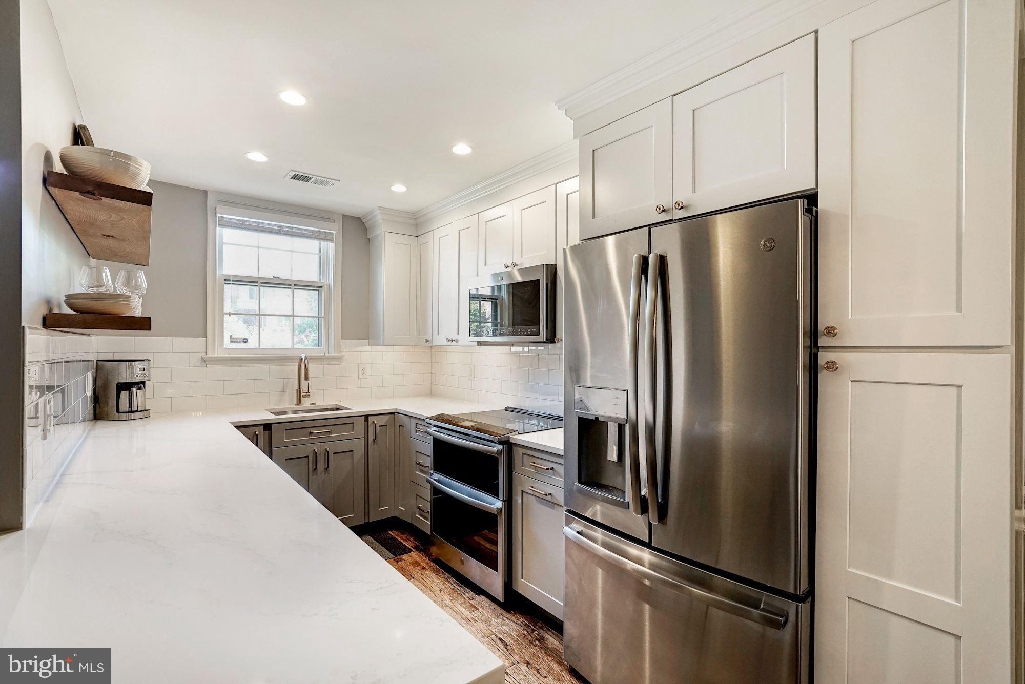 OLD TOWN COURT - Residential