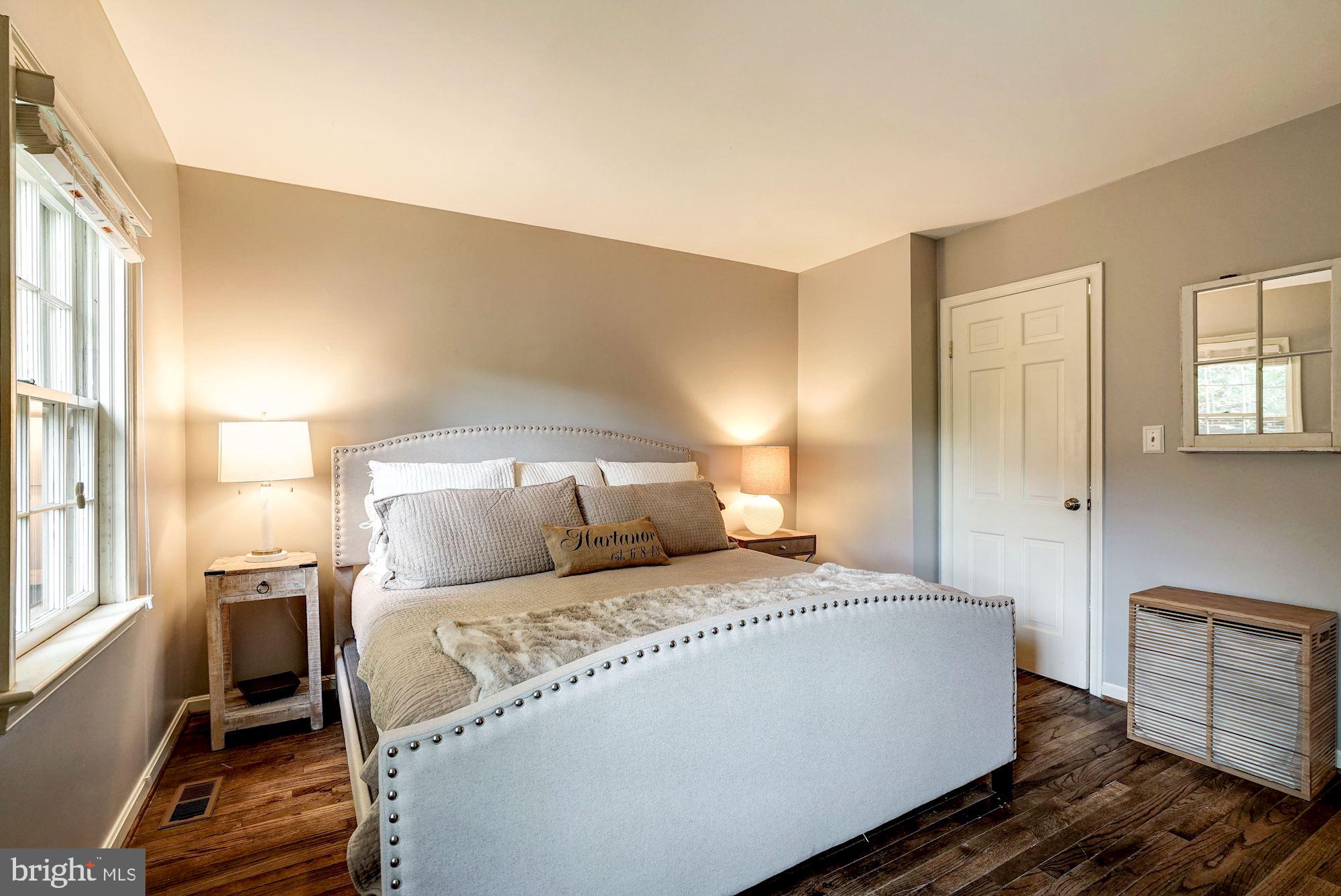 OLD TOWN COURT - Residential