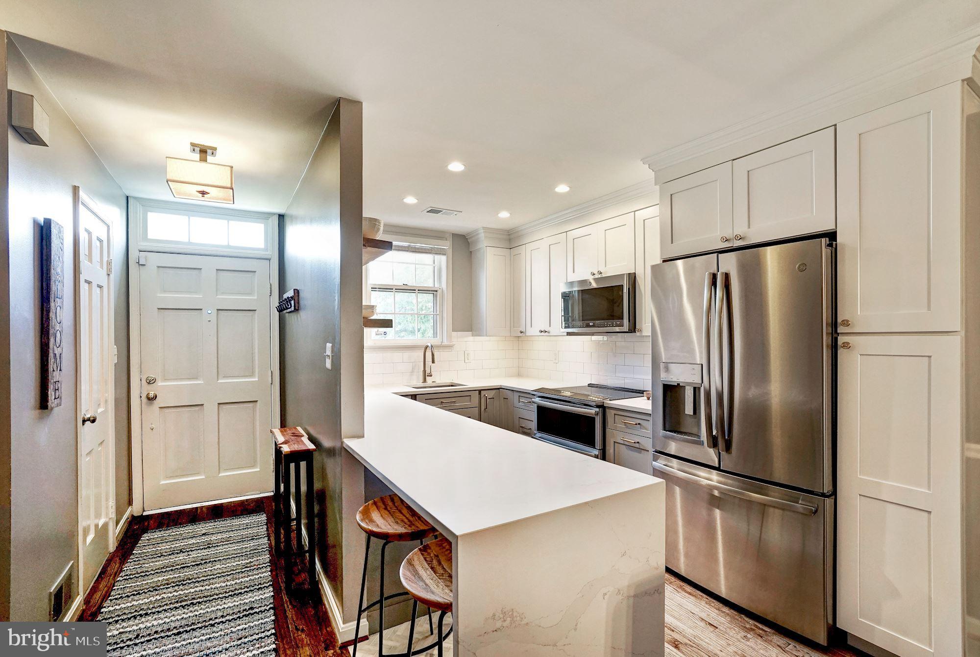 OLD TOWN COURT - Residential