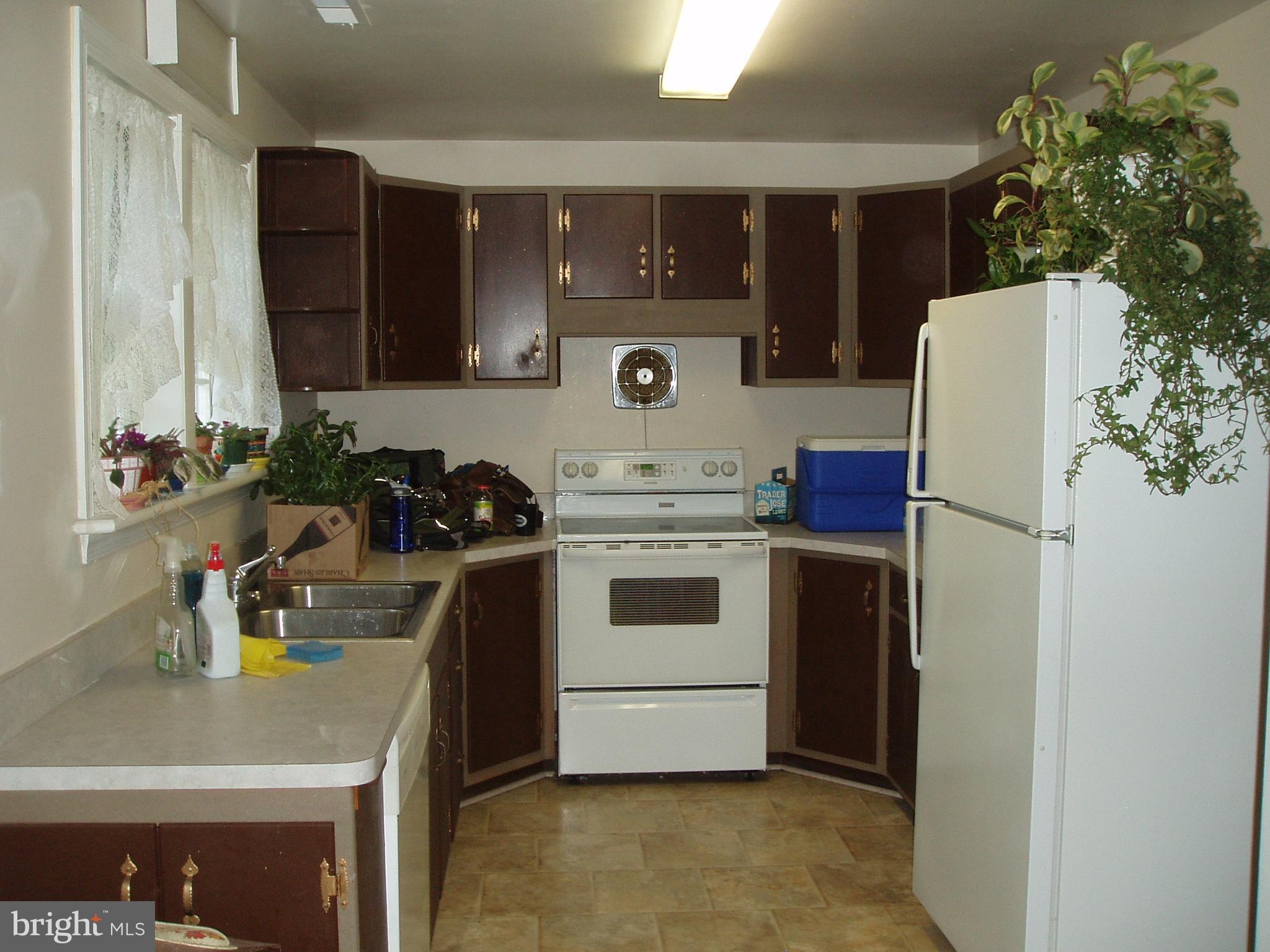 WEST WHITE PLAIN - Residential Lease