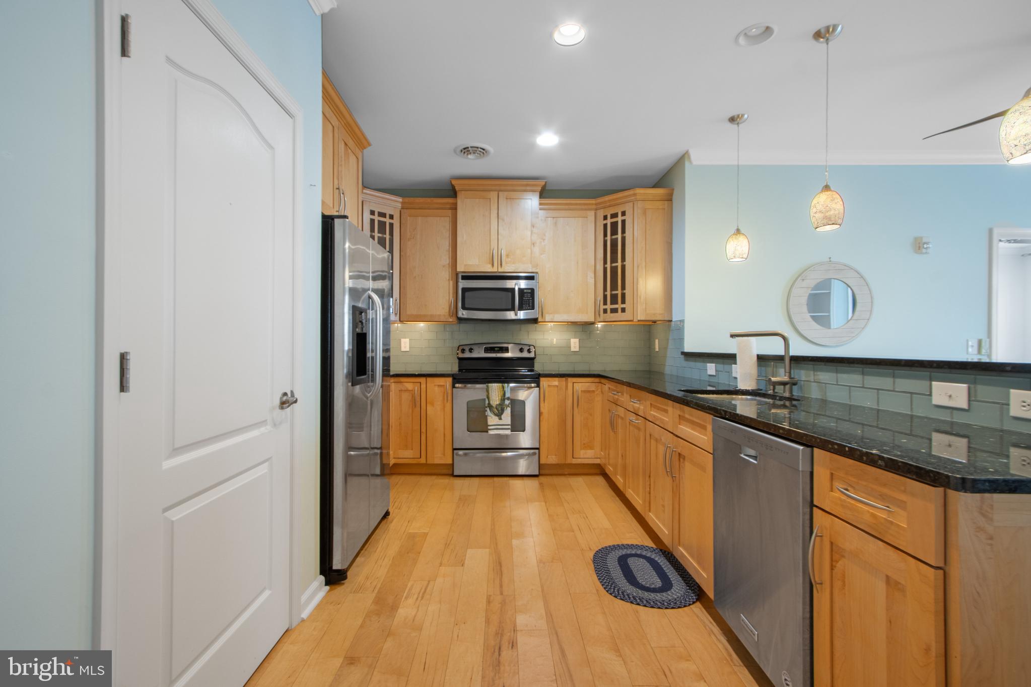 12001 OLD VINE BOULEVARD 206