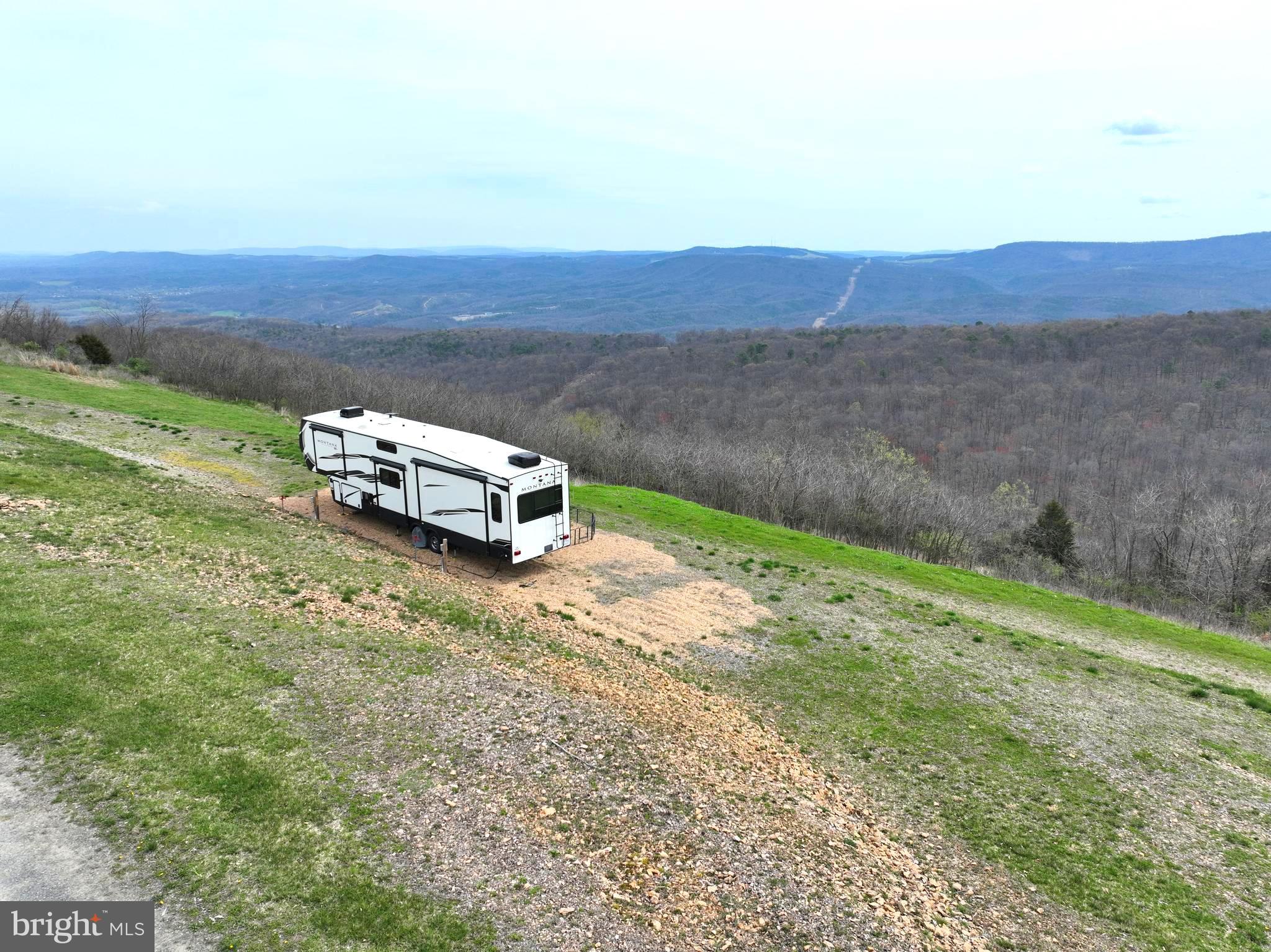 APPLE FIELDS OF HEAVEN - Land