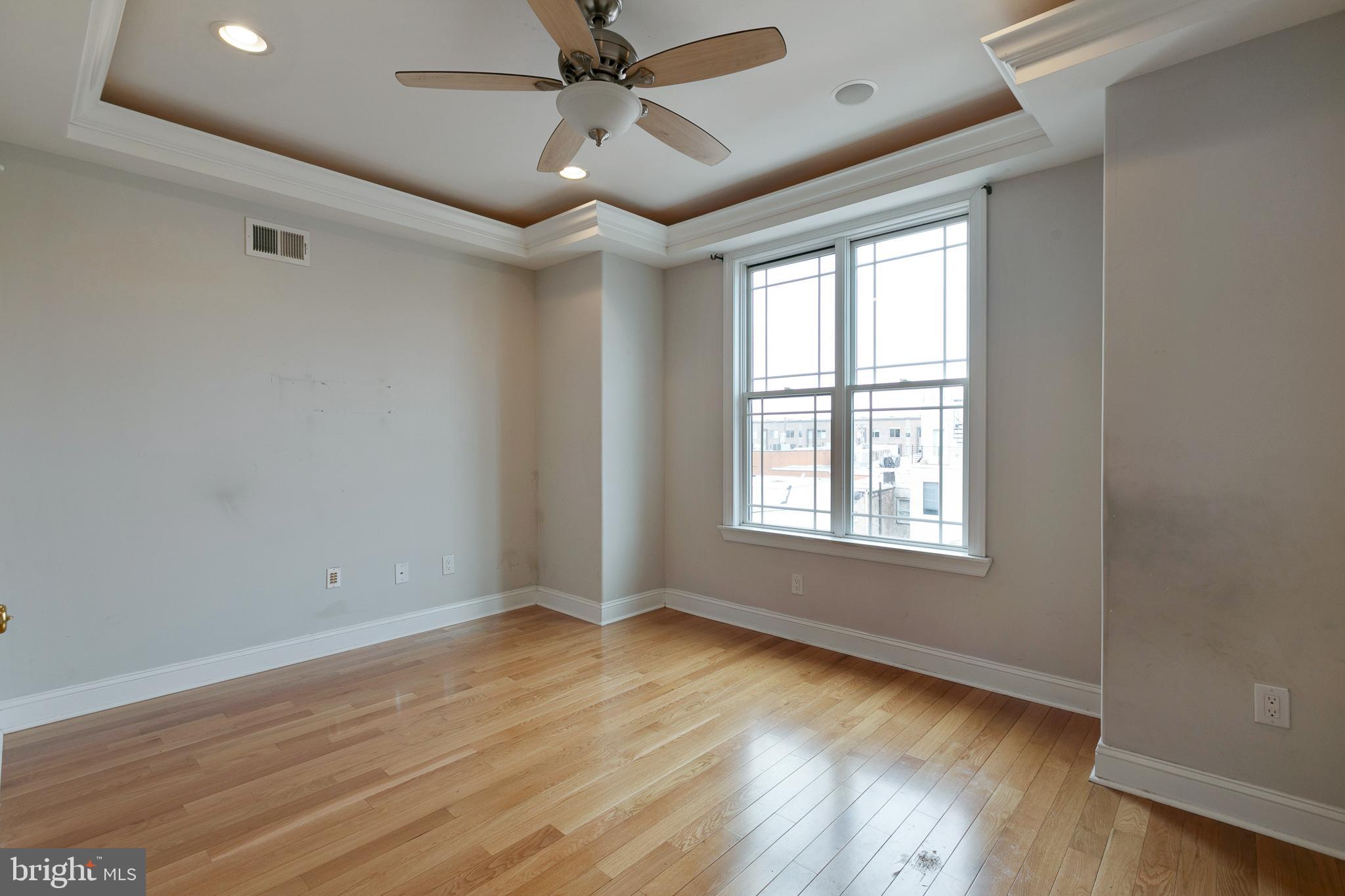 POINT BREEZE - Residential