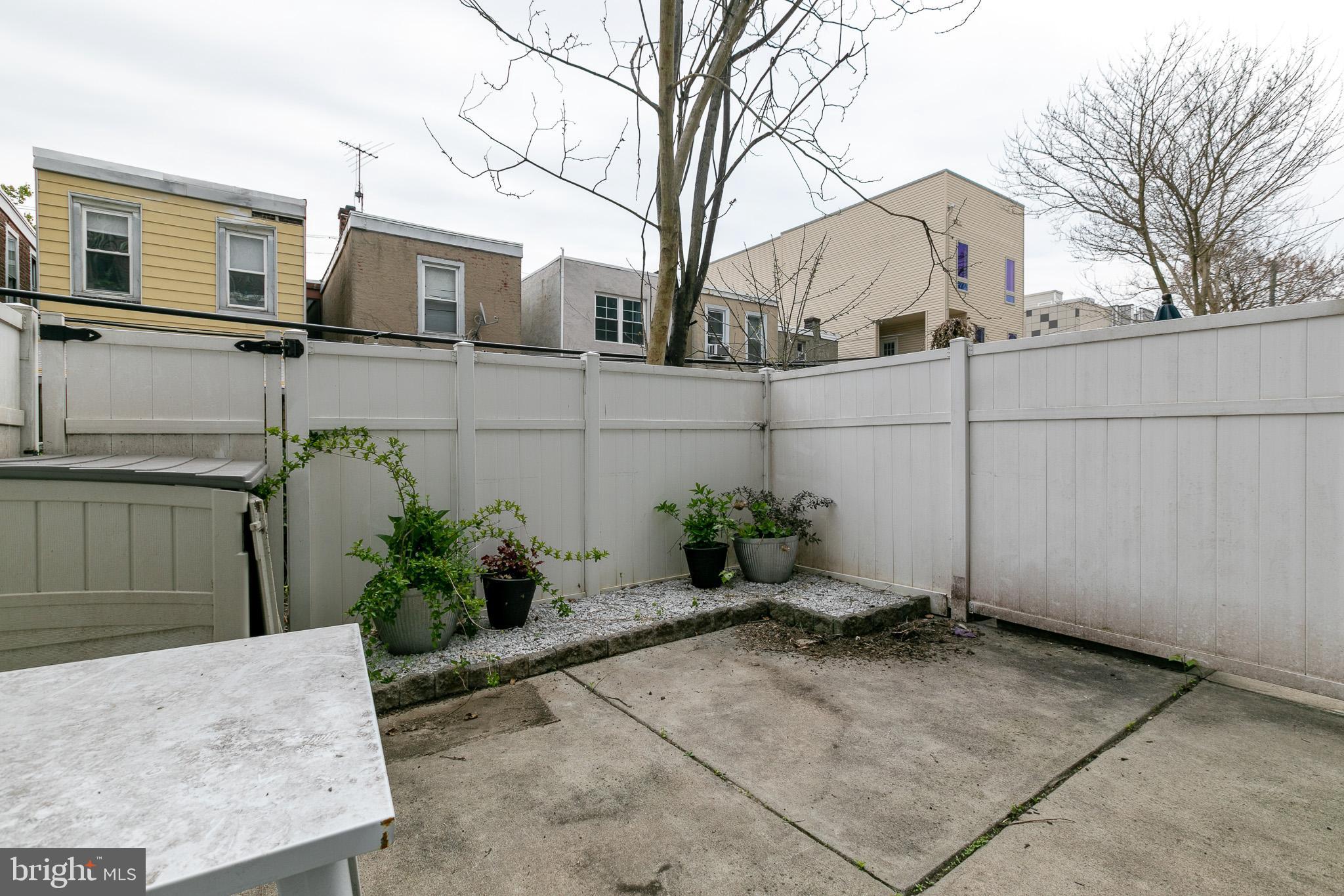 POINT BREEZE - Residential