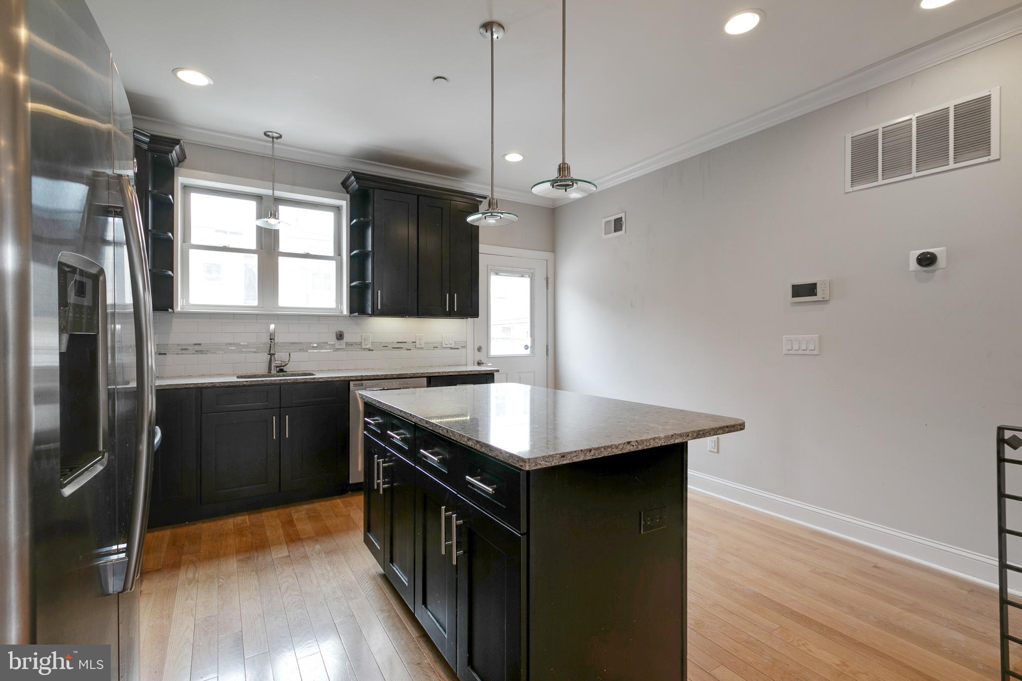 POINT BREEZE - Residential