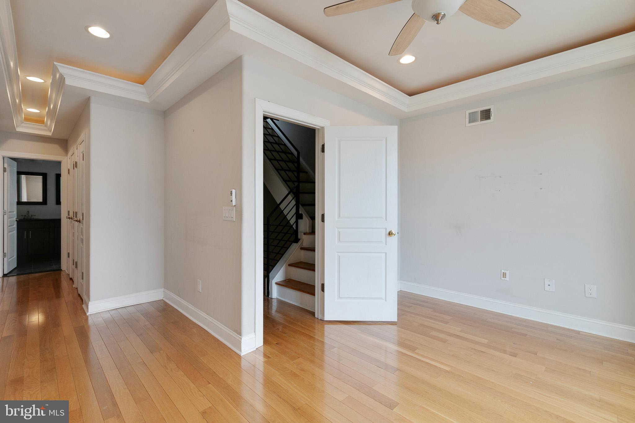 POINT BREEZE - Residential