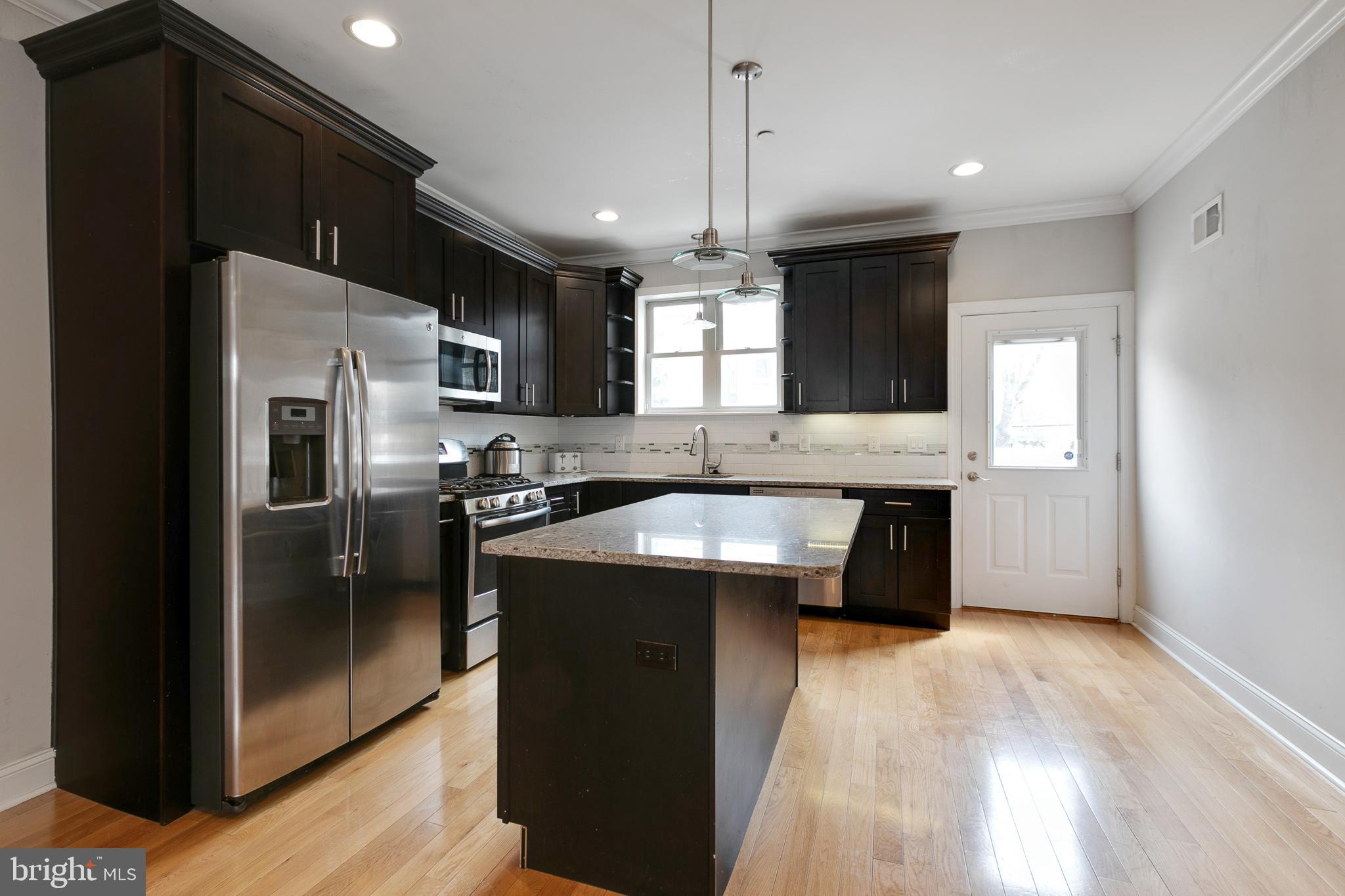 POINT BREEZE - Residential