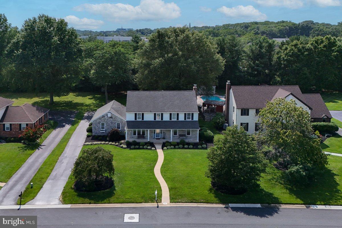 8 LOMBARDY DRIVE