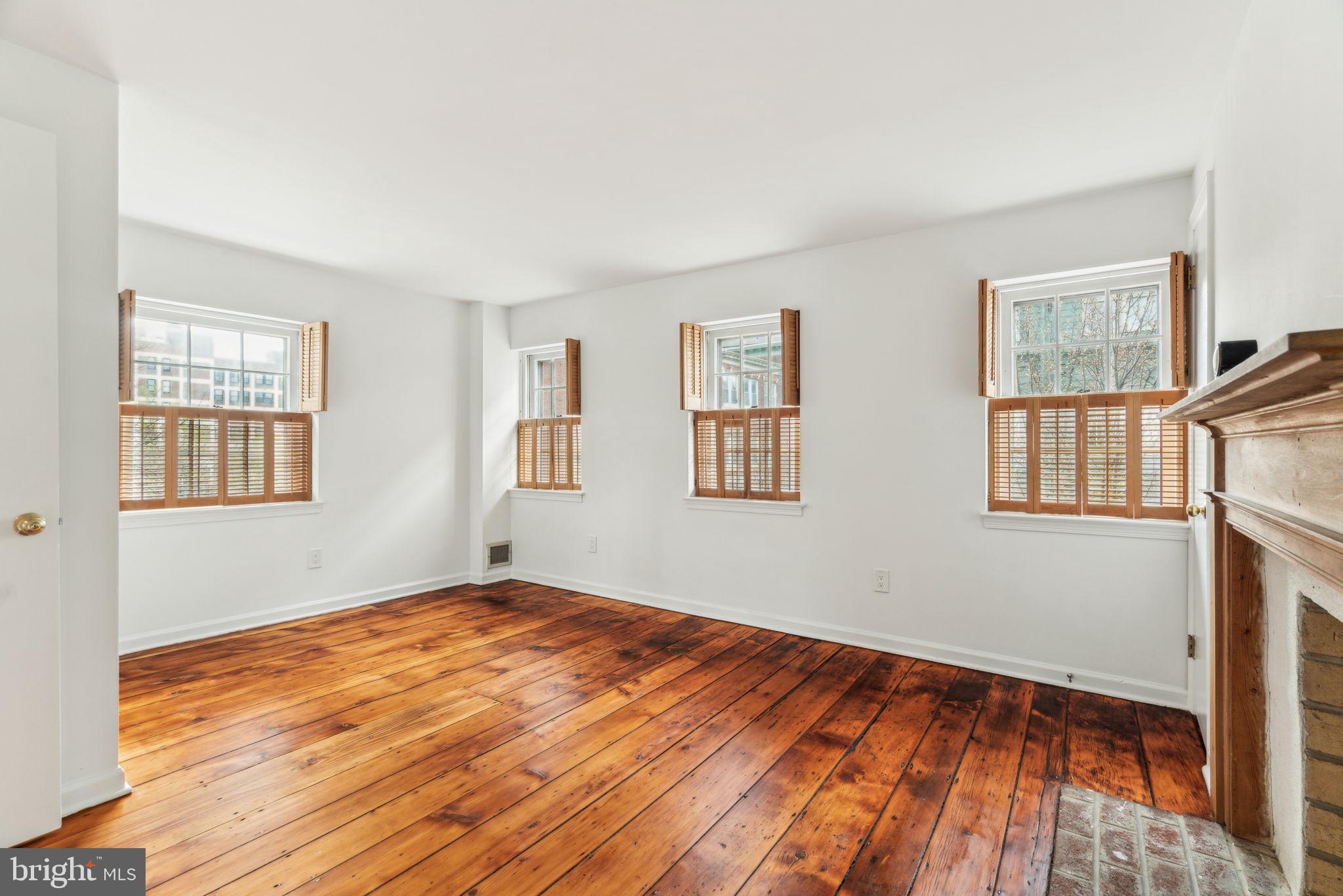 OLD CITY - Residential