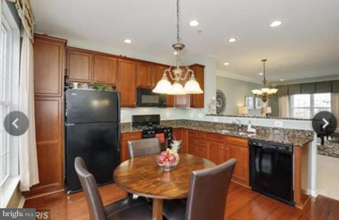 AMBERLEA AT SOUTH RIDING - Residential Lease