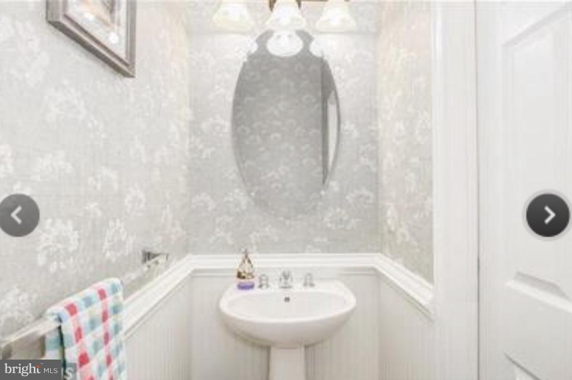 AMBERLEA AT SOUTH RIDING - Residential Lease