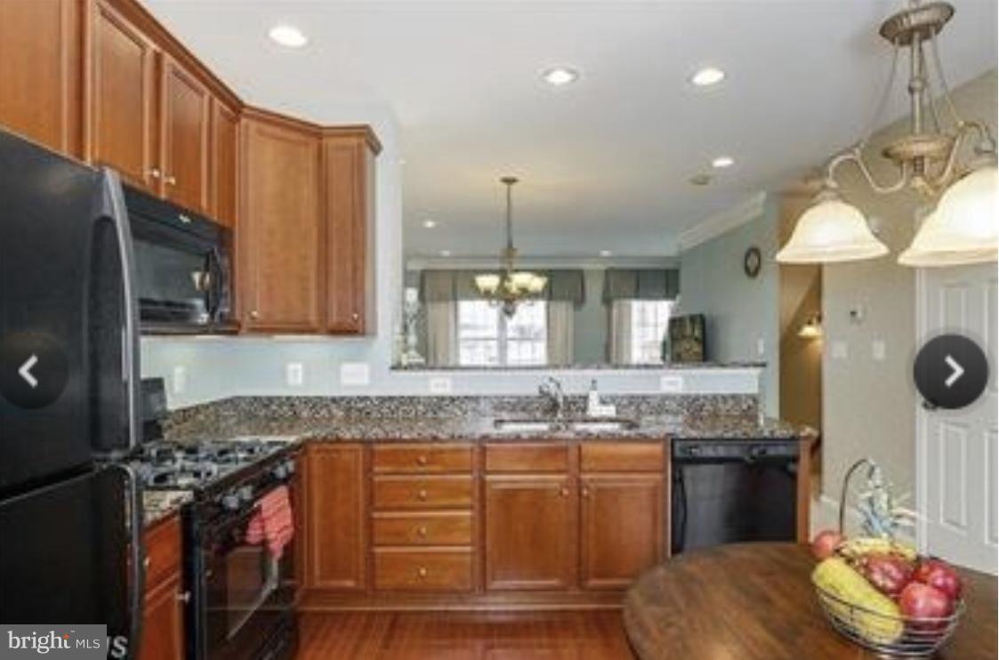 AMBERLEA AT SOUTH RIDING - Residential Lease